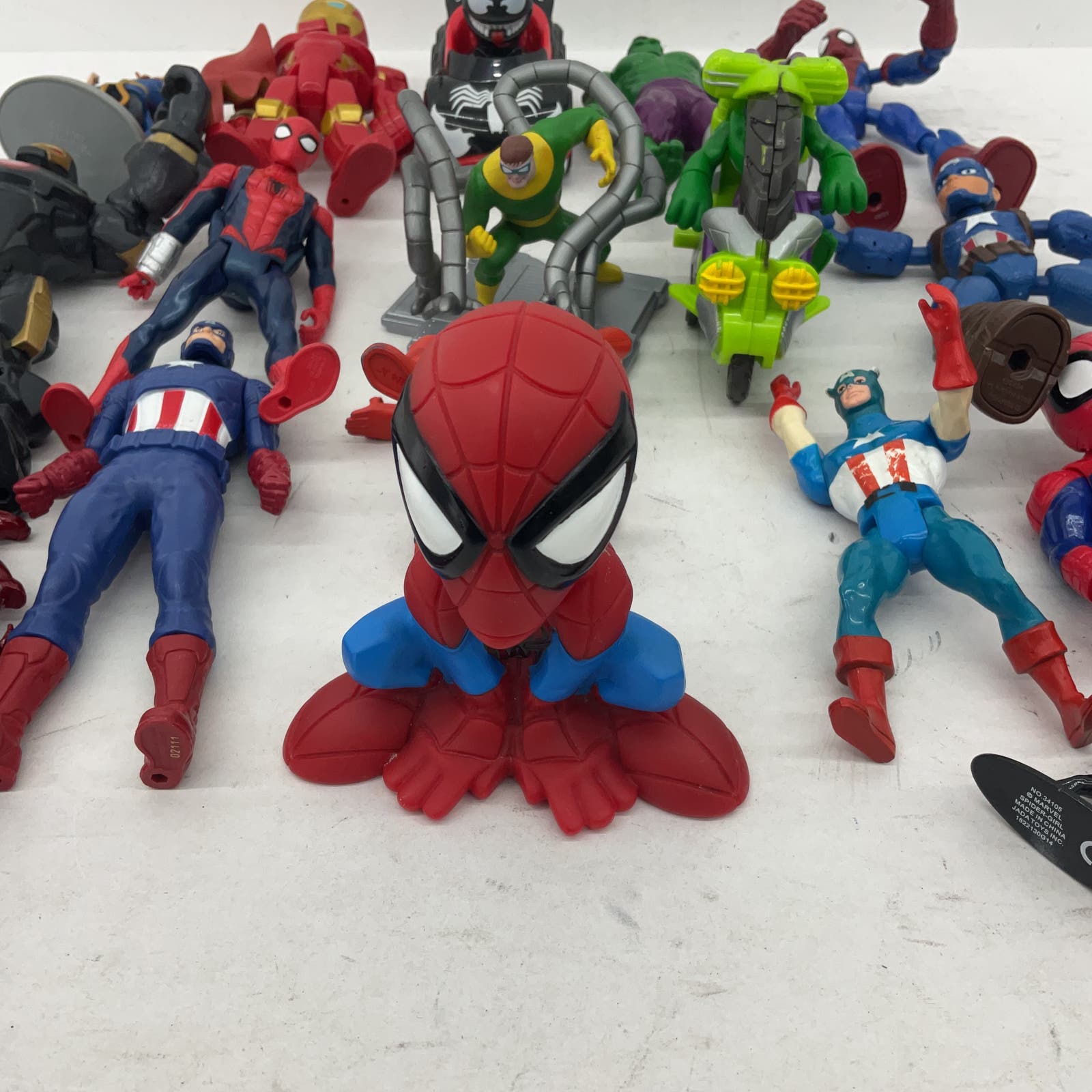 Marvel Superhero Action Figure Toy Lot Spiderman Captain America Hulk Venom - Warehouse Toys