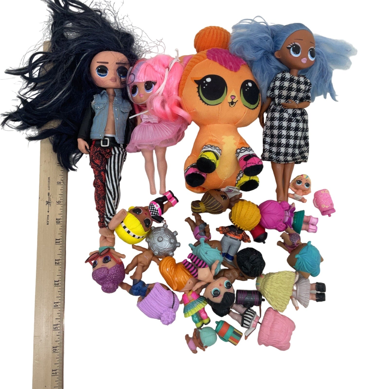 MGA LOL OMG Surprise! Bib Lil Sistas Fashion Dolls Mixed Loose LOT Pets - Warehouse Toys