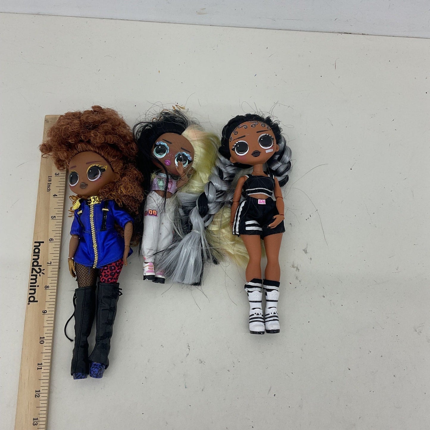 MGA LOL OMG Surprise! Preowned Mixed Character LOT Fashion Dolls Big Sistas - Warehouse Toys