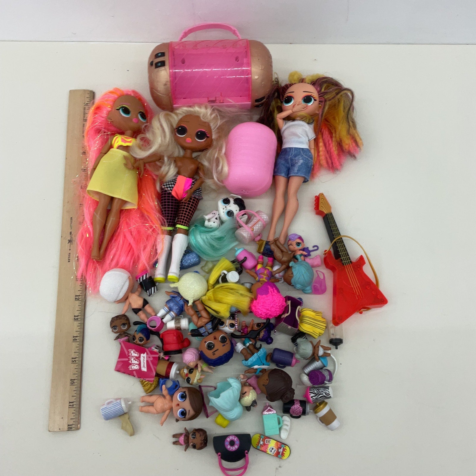 MGA Multicolor Preowned Play Dolls LOL OMG Surprise Big Lil Sistas Toys Mixed - Warehouse Toys