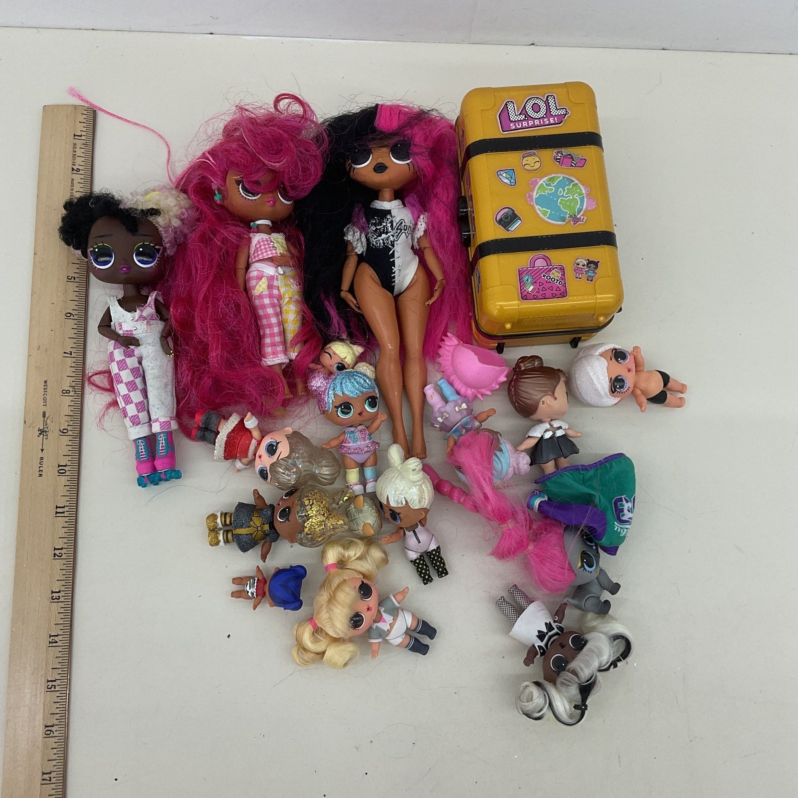 MGA Preowned LOL Surprise Fashion Doll - Multicolor, Plastic Dolls Toys - Warehouse Toys