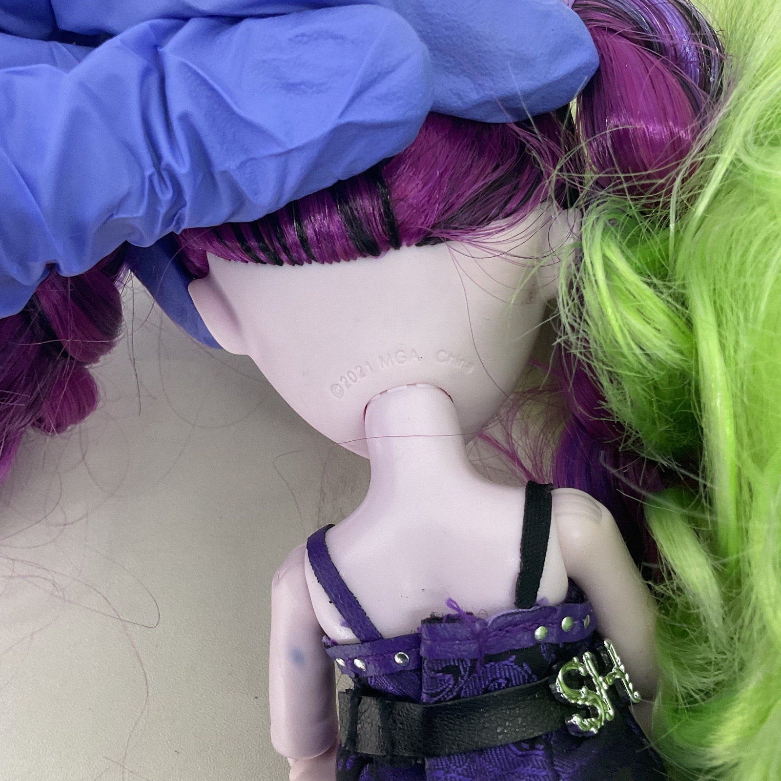 MGA Rainbow High Purple Green Hair Loose Fashion Play Dolls Used - Warehouse Toys