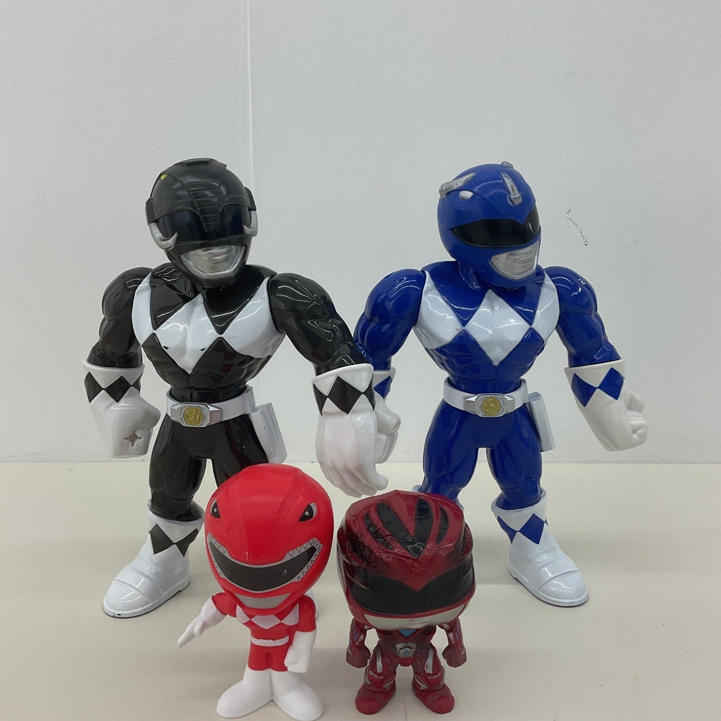 Mighty Morphin Power Rangers Action Figures Jumbo to Mini Black Blue Rangers - Warehouse Toys