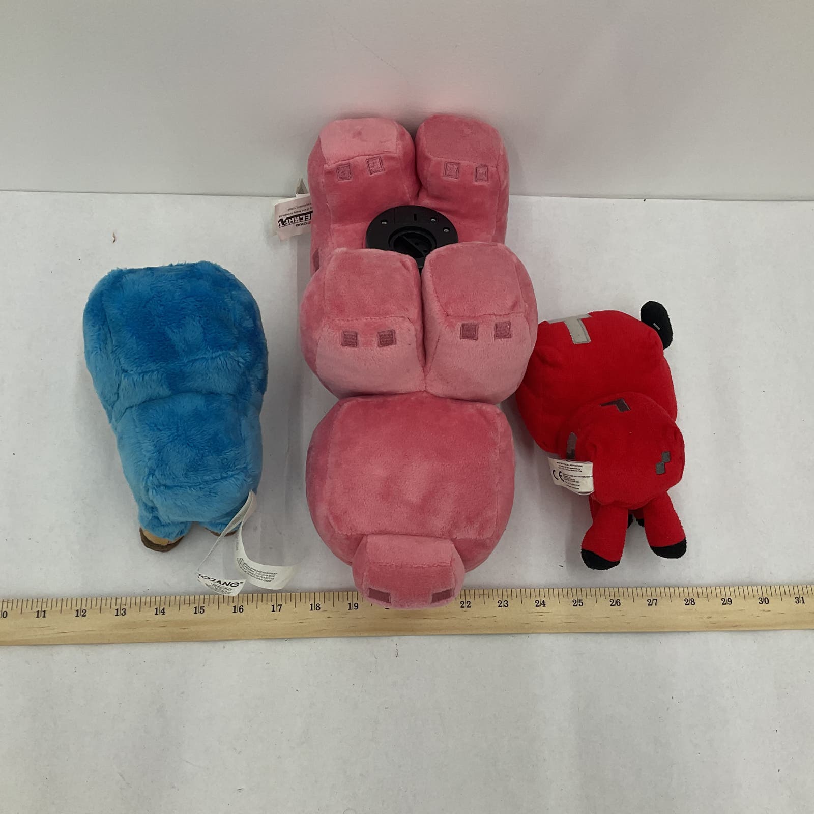 Minecraft Multicolor Stuffed Animal Lot Pink Red Pig Plush - Warehouse Toys