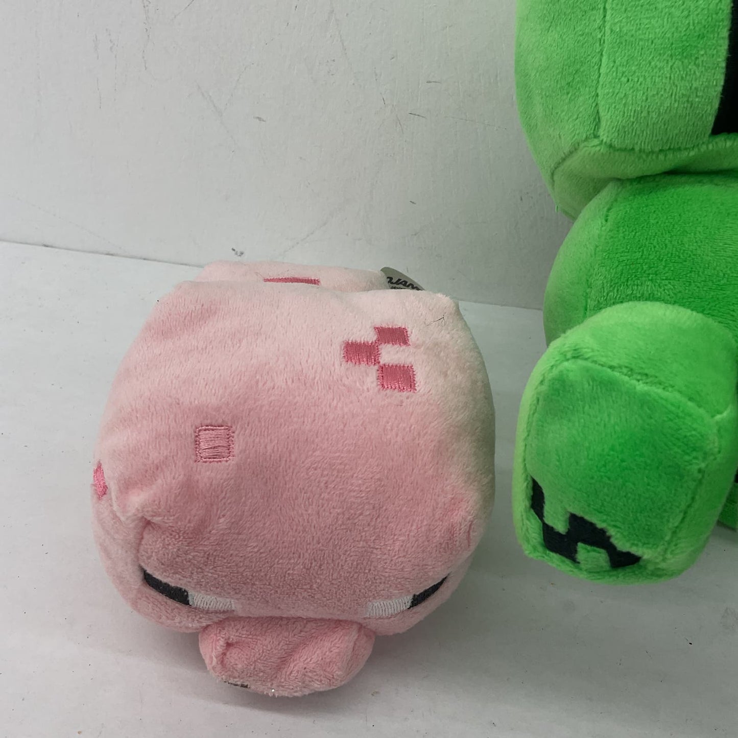 Minecraft Plush Toy in Green Pink Creeper Pig Video Game Plush Lot - Warehouse Toys