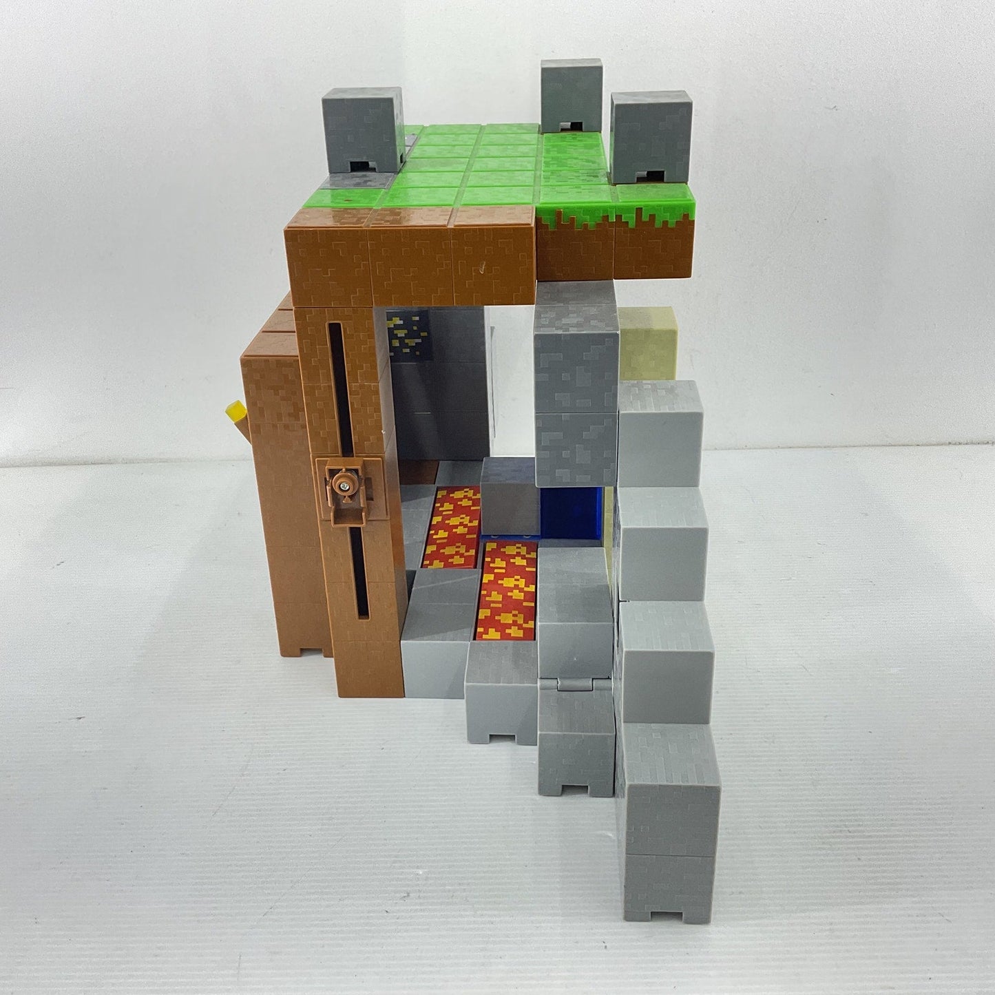 Minecraft Survival Mode Action Figure Playset Main Base Incomplete Preowned - Warehouse Toys