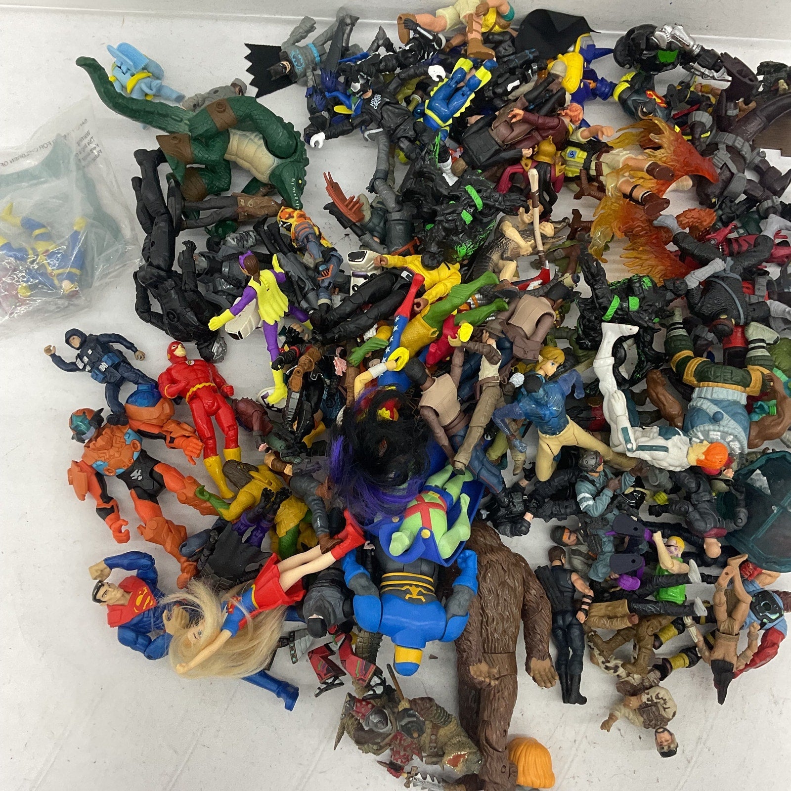 Mixed 10 lbs LOT! Loose Action Figures DC Superman X - Men Mattel Vintage & Modern - Warehouse Toys