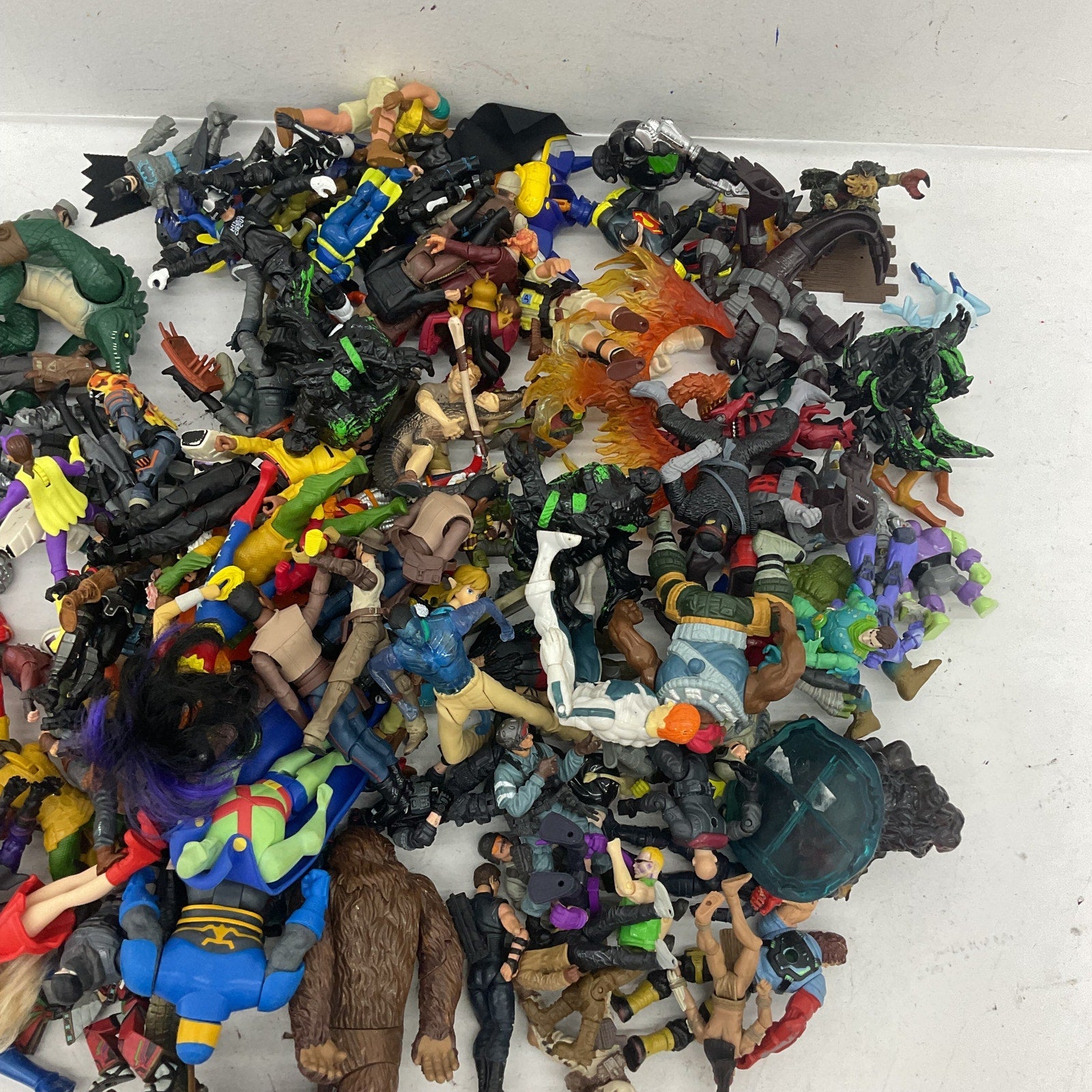 Mixed 10 lbs LOT! Loose Action Figures DC Superman X - Men Mattel Vintage & Modern - Warehouse Toys