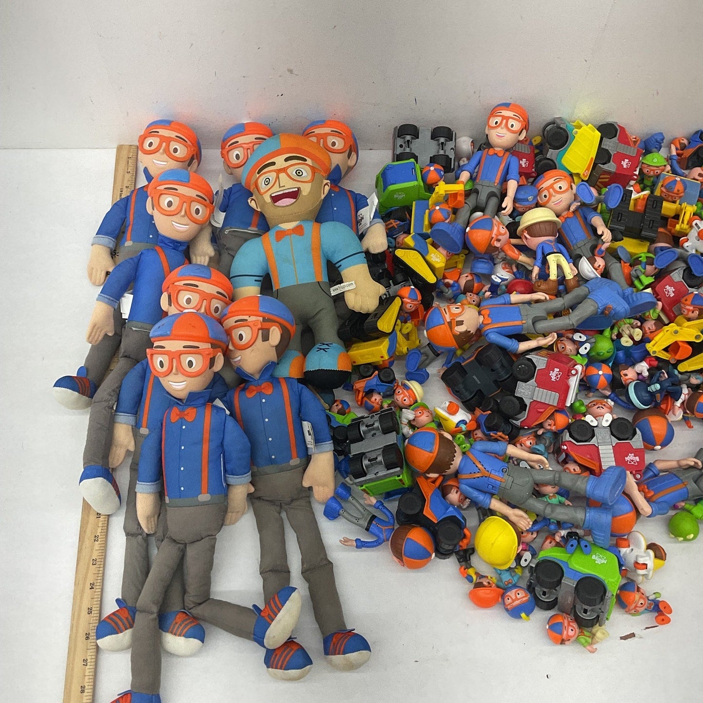 Mixed 17 lbs Preowned LOT Blippi Character Toy Figures Plush Dolls Vehicles Toys - Warehouse Toys