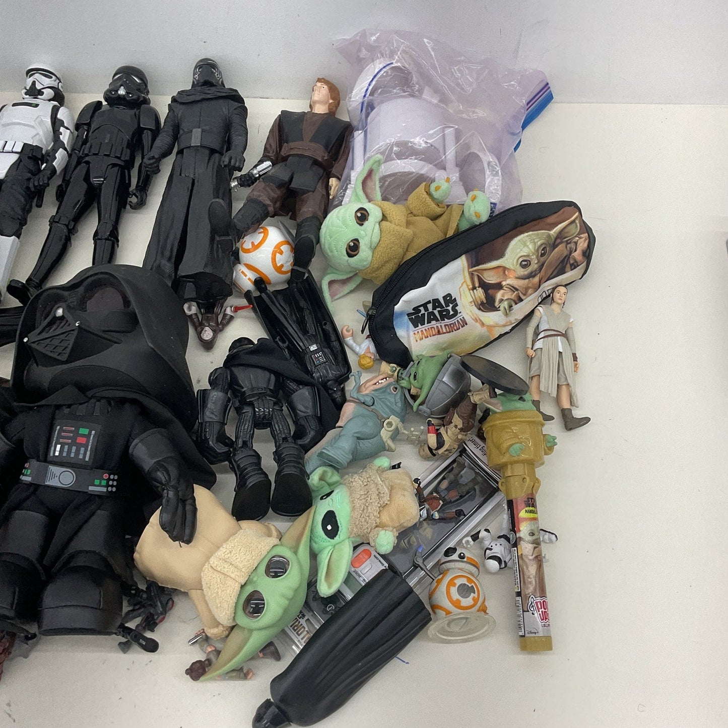 Mixed 9+ lbs Loose Star Wars Action Figures Toys Droids Grogu Darth Preowned - Warehouse Toys