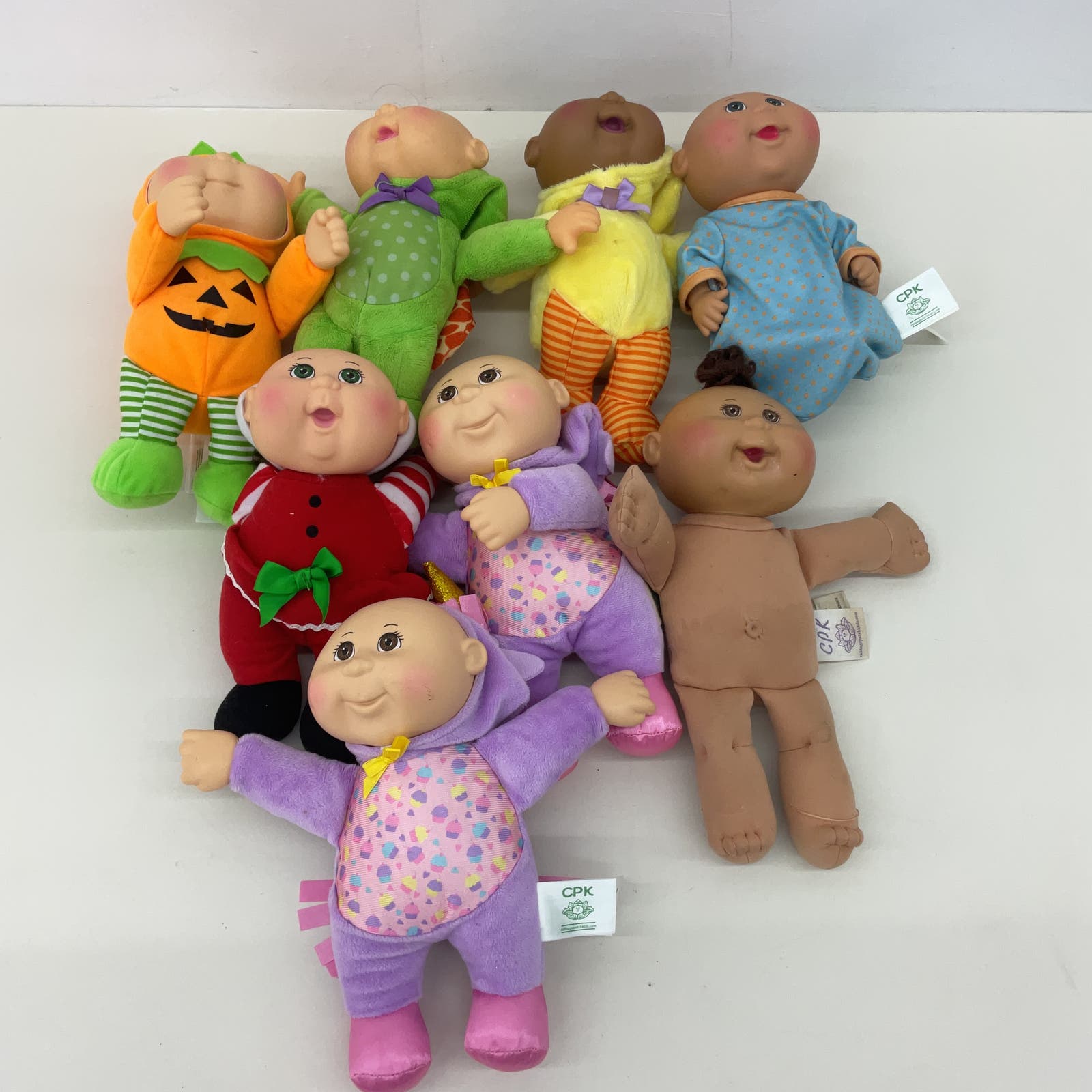 Mixed CPK Cabbage Patch Kids Baby Dolls LOT Premies in Outfits Babies - Warehouse Toys