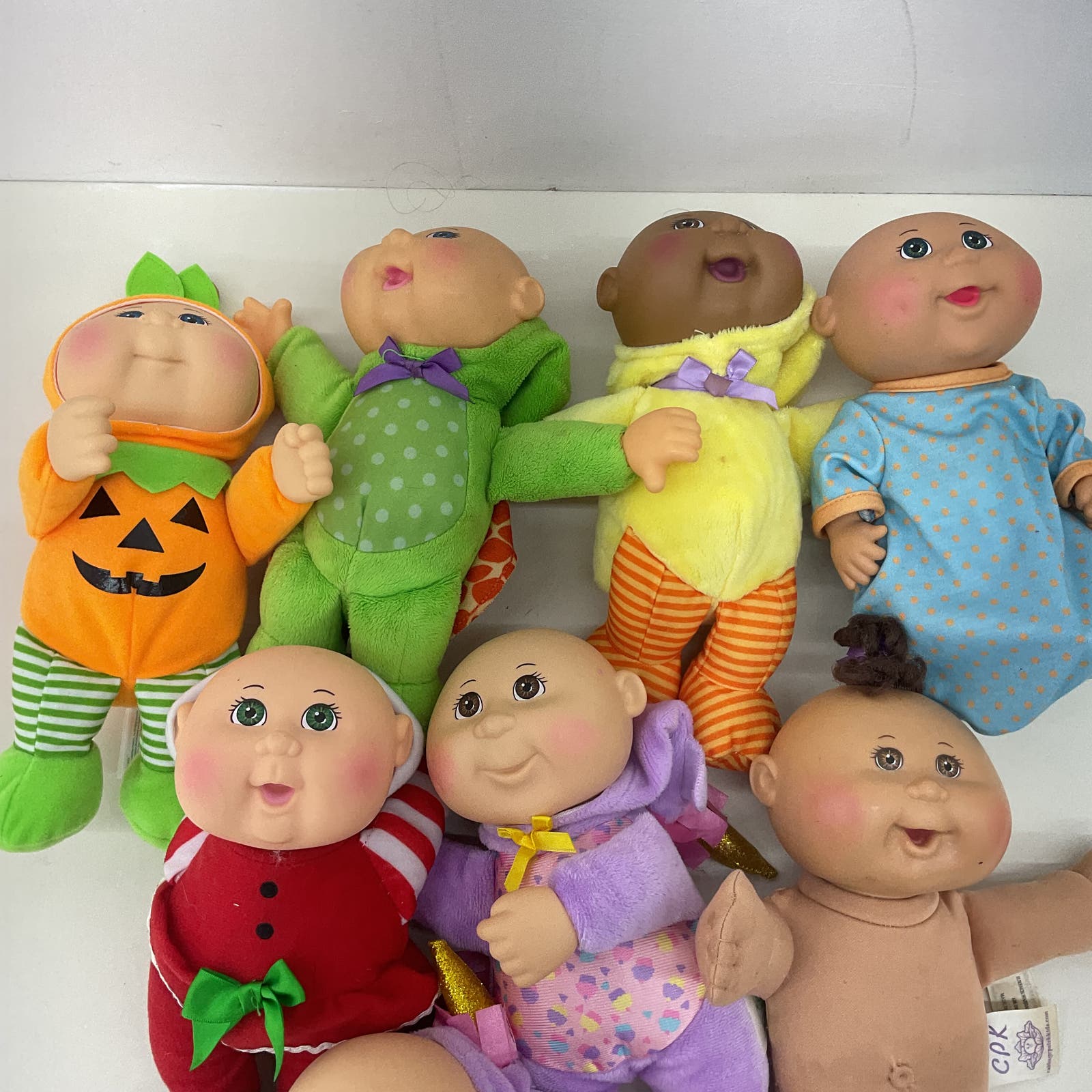 Mixed cabbage patch doll on sale