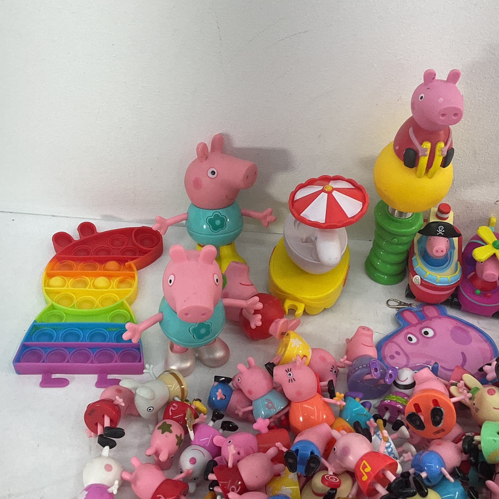 Mixed Loose LOT Peppa Pig Character Toy Figures Cake Toppers Mom Dad Sister - Warehouse Toys