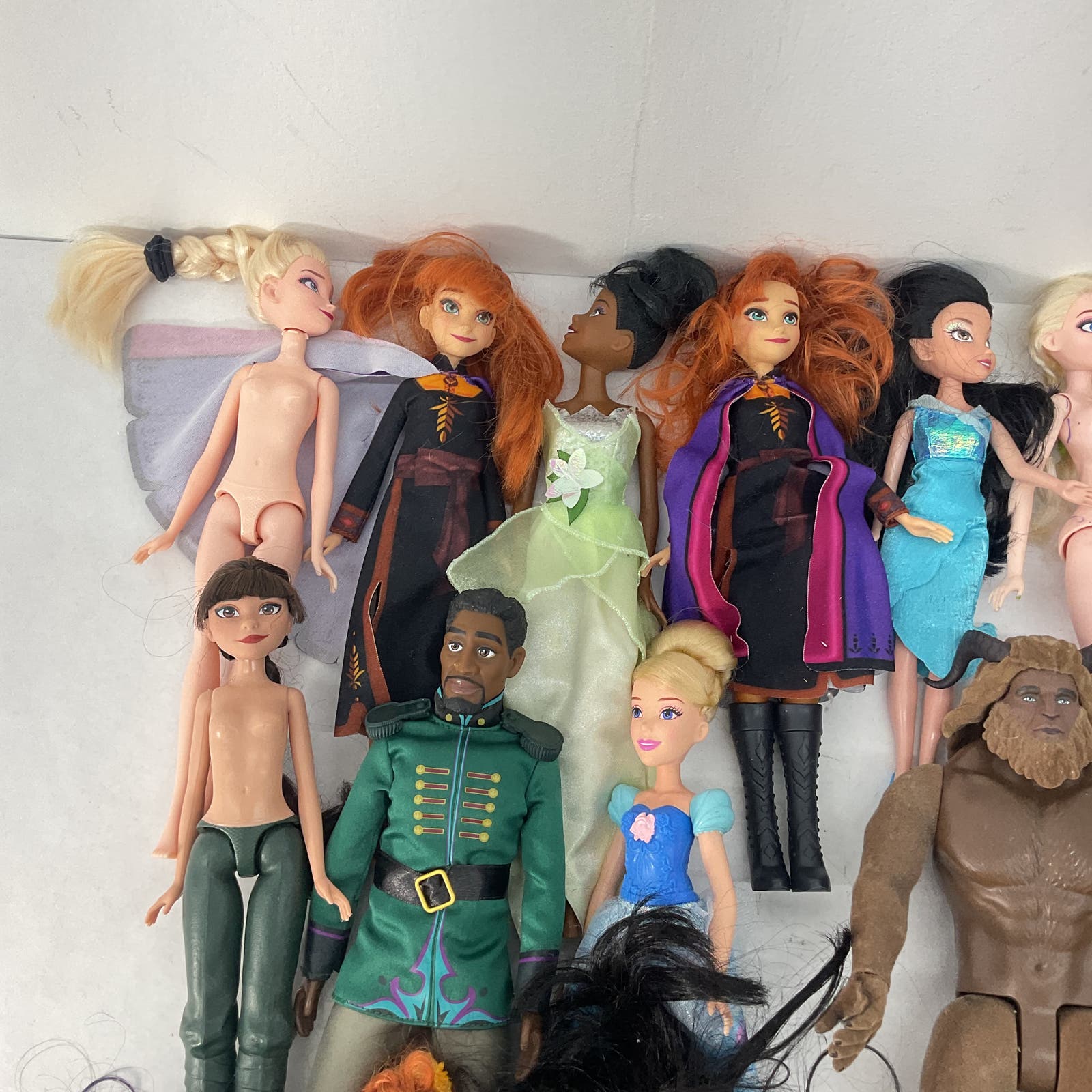 Mixed Loose Used LOT Disney Princess Character Fashion Dolls Belle Moana Frozen - Warehouse Toys