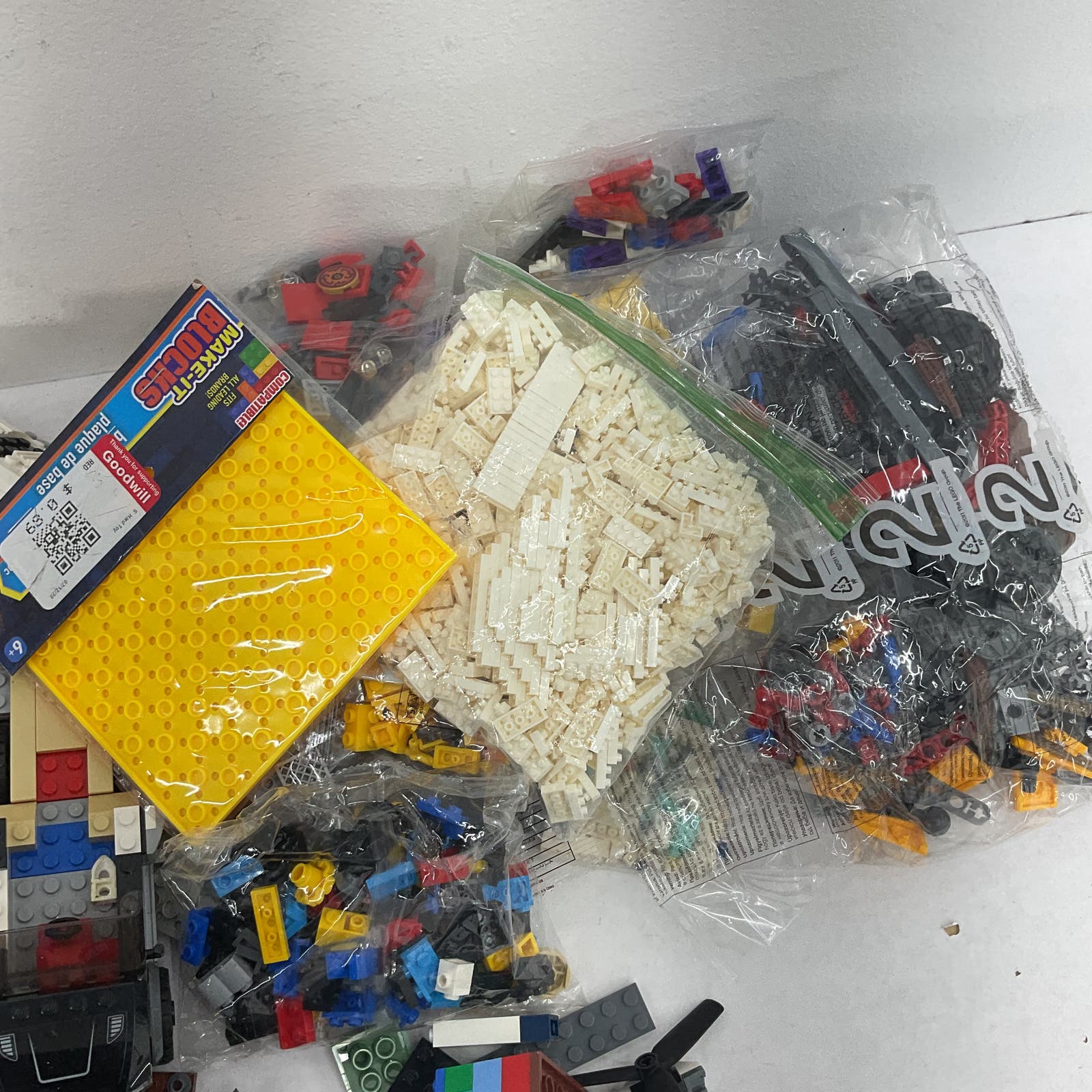 Mixed LOT 11 lbs Assorted Random LEGO & Other Brand Bricks Building Kit Toy Sets - Warehouse Toys