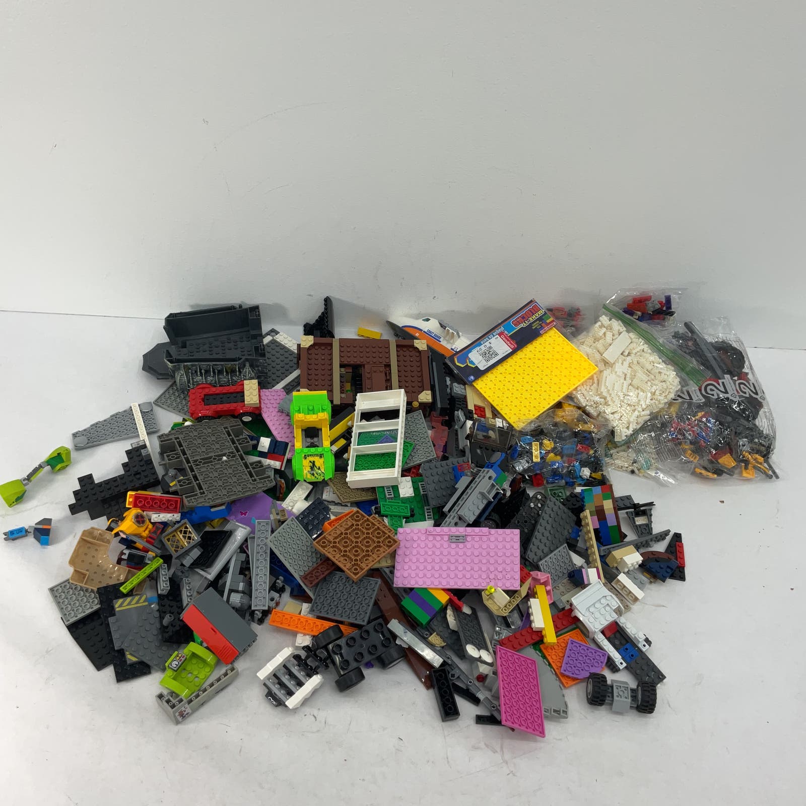 Mixed LOT 11 lbs Assorted Random LEGO & Other Brand Bricks Building Kit Toy Sets - Warehouse Toys