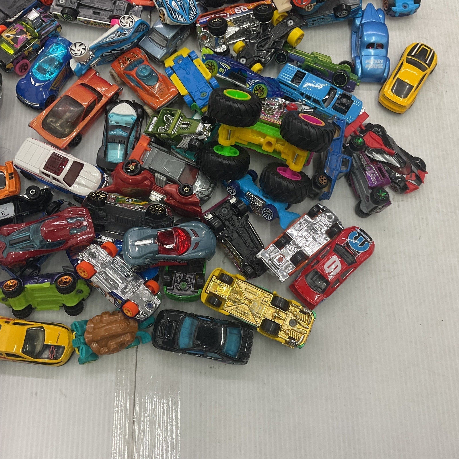 Mixed LOT 5 lbs Hot Wheels & Other Brands Diecast Vehicles Toy Cars Trucks Etc - Warehouse Toys