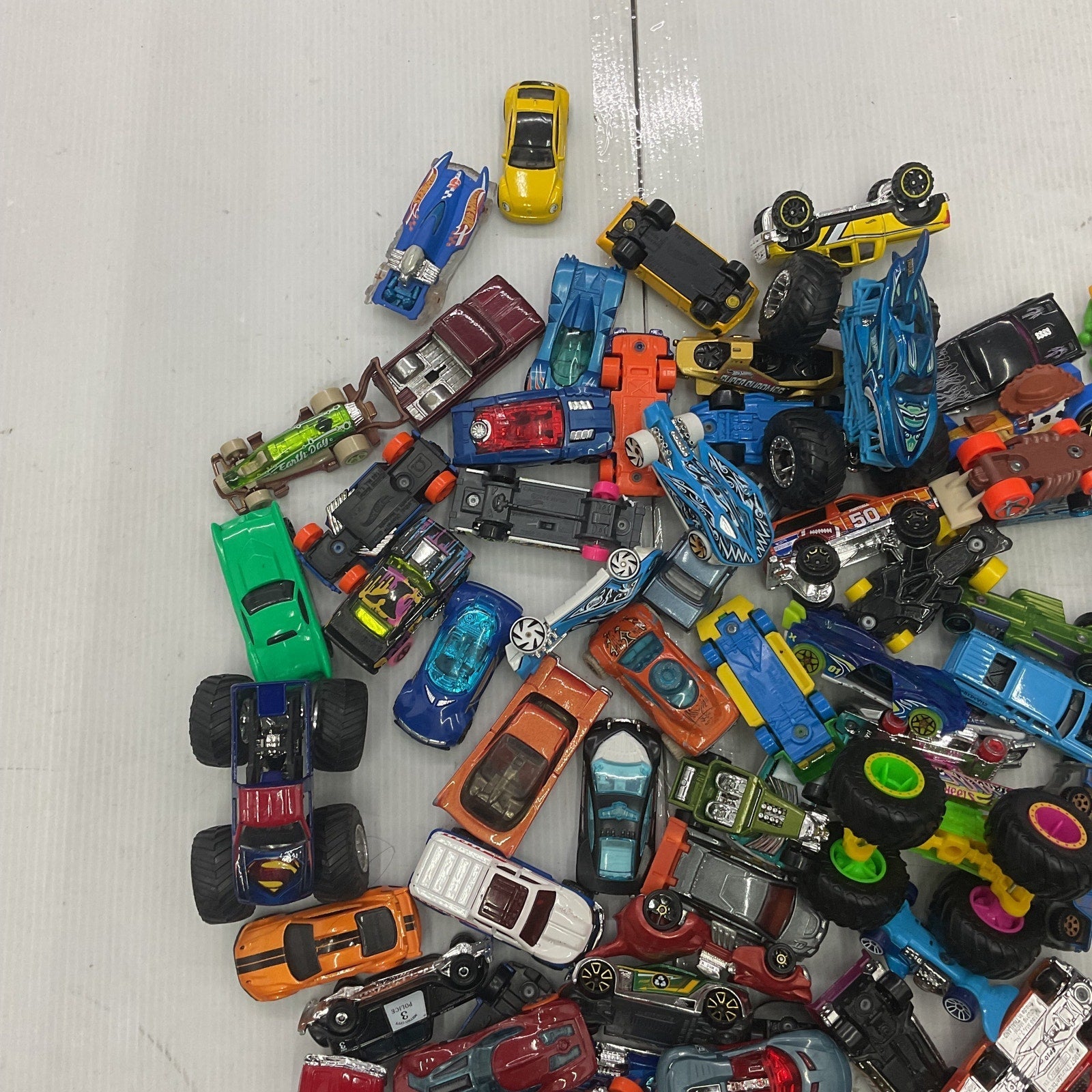 Mixed LOT 5 lbs Hot Wheels & Other Brands Diecast Vehicles Toy Cars Trucks Etc - Warehouse Toys