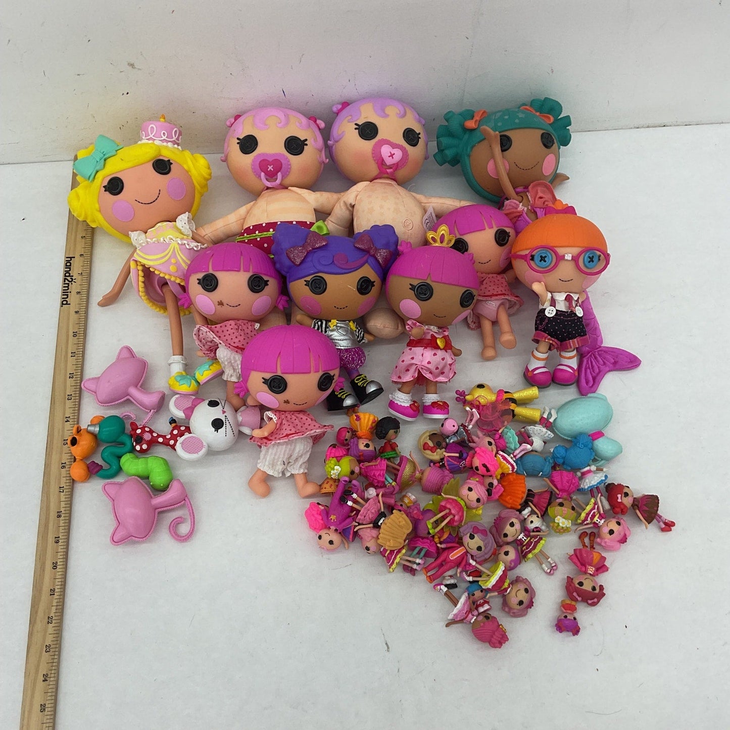 Mixed LOT 7 lbs Preowned Lalaloopsy Button Eye Play Dolls Figures Toys CUTE - Warehouse Toys