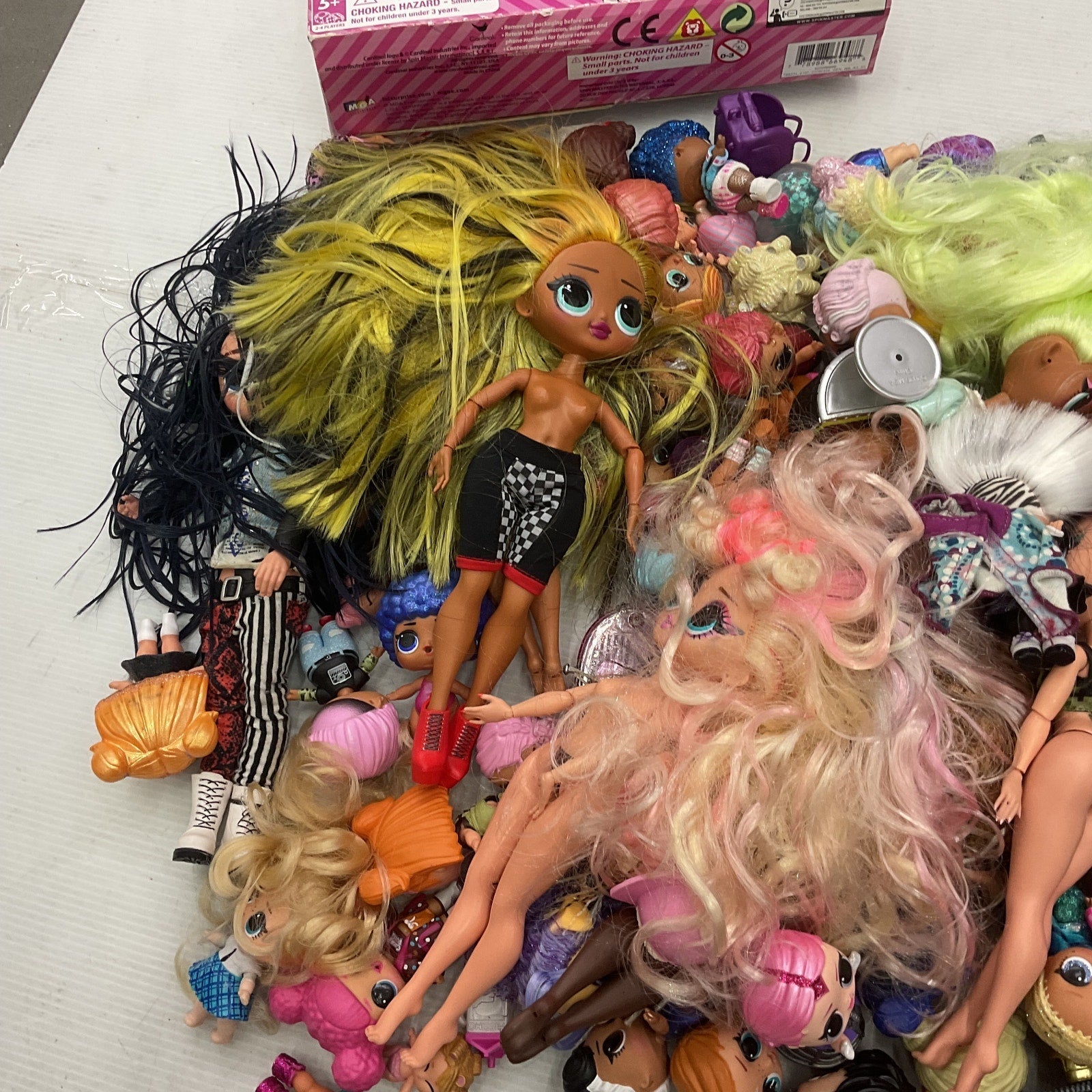 Mixed LOT 8 lbs MGA LOL OMG Surprise! Big Lil Sista Fashion Dolls Loose Toys - Warehouse Toys