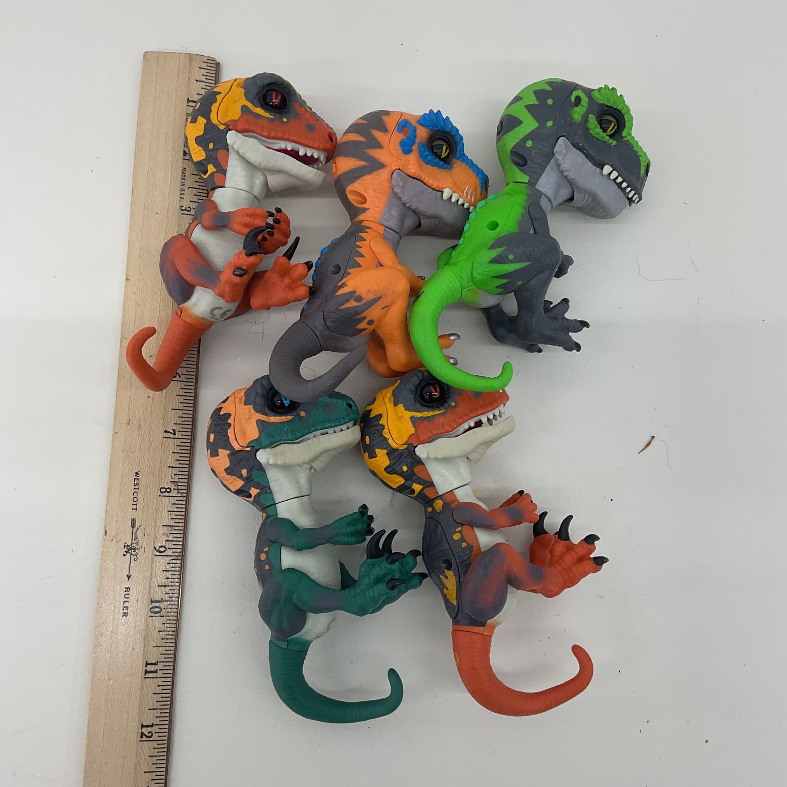 Mixed LOT Fingerlings Raptor Dinosaur Toy Action Figures Loose Used Warehouse Toys