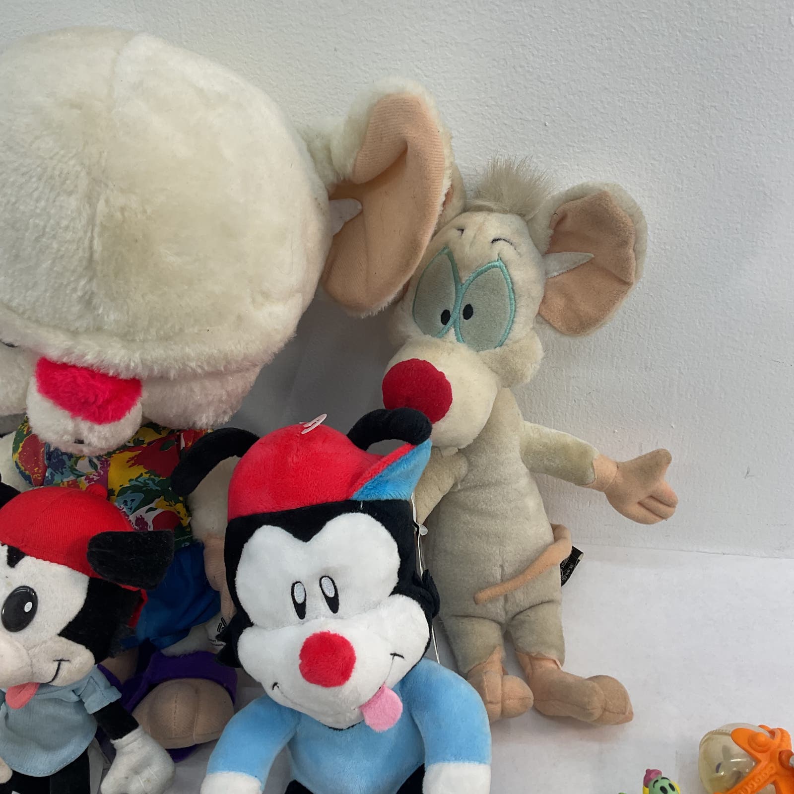 Pinky and the factory Brain Plush Set