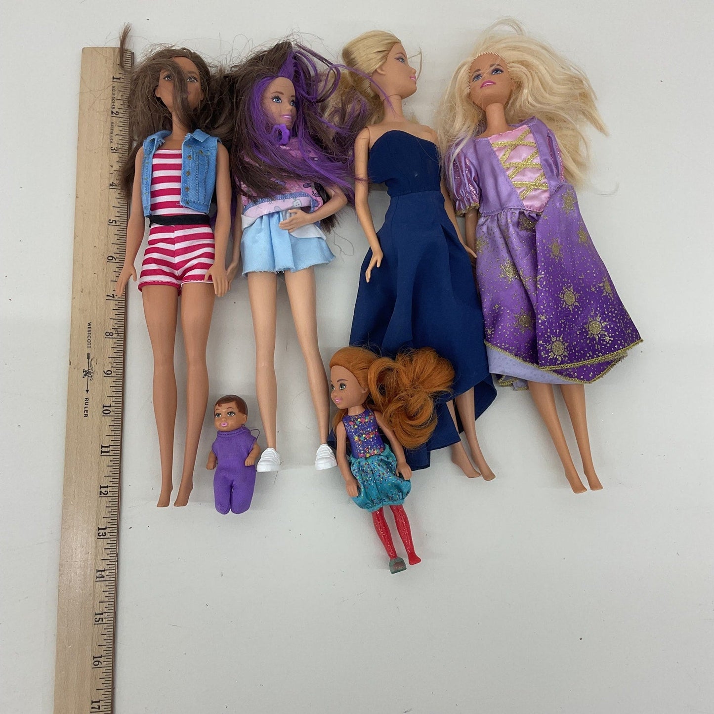 Mixed Mattel Barbie & Others Fashion Play Dolls Loose LOT - Warehouse Toys