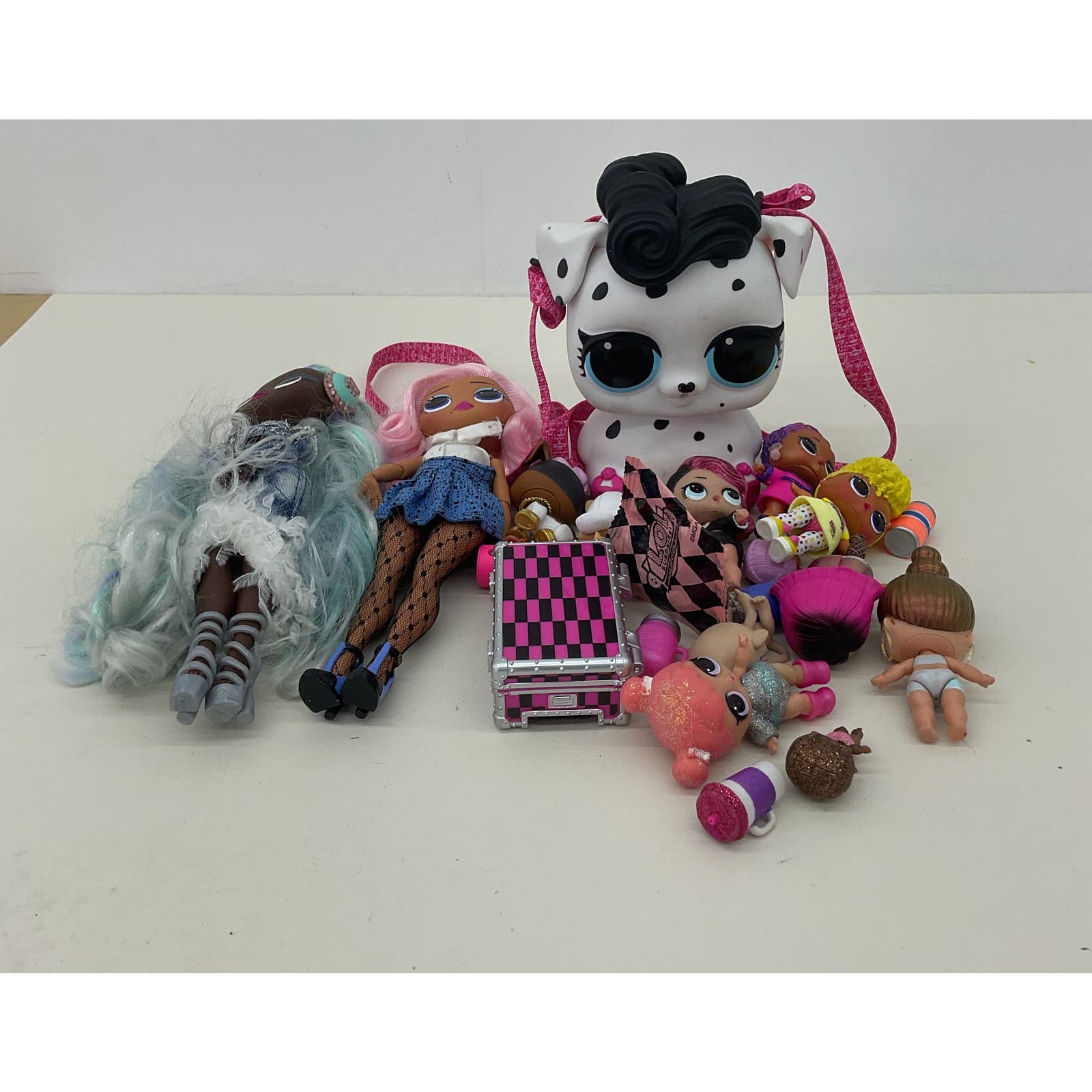 Mixed MGA LOL OMG Surprise! Big Lil Sistas Pets Fashion Dolls Loose - Warehouse Toys