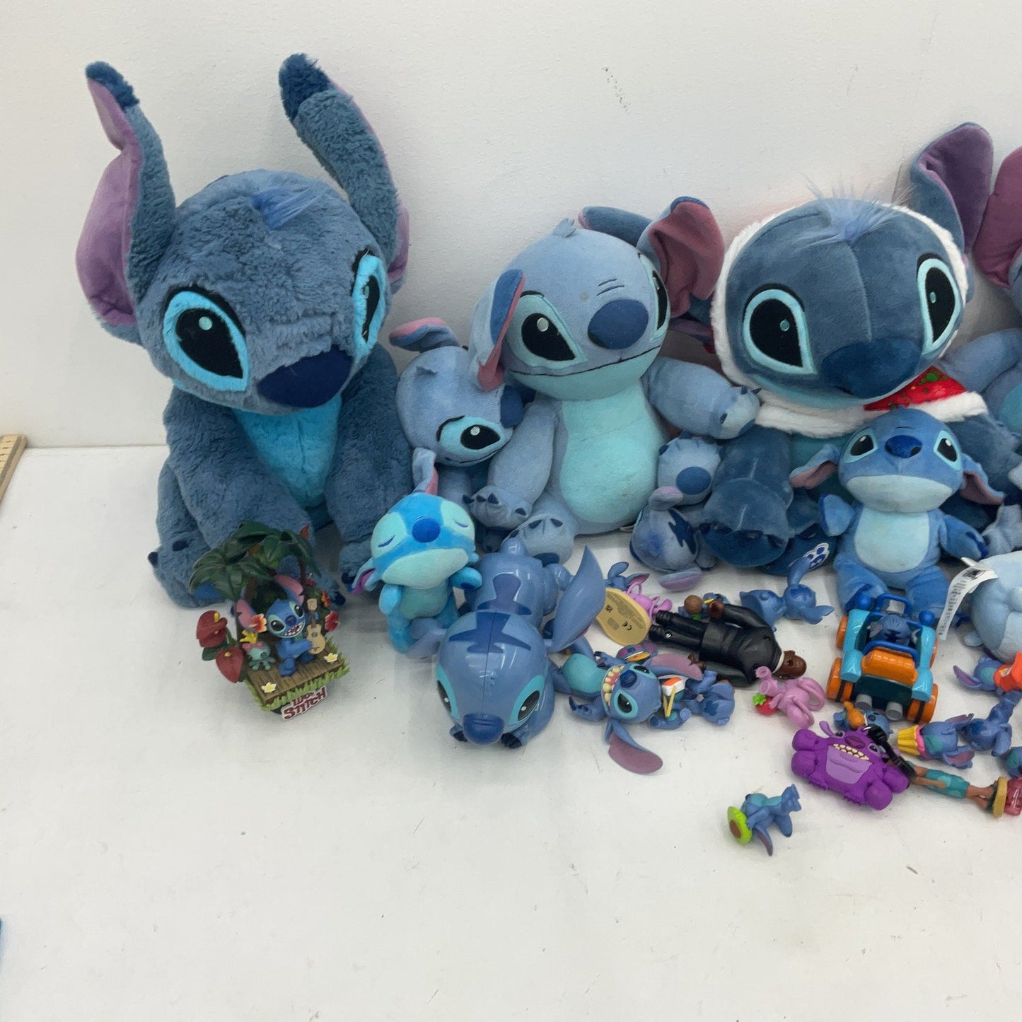 Mixed Preowned LOT 12 lbs Disney Lilo & Stitch Character Plush Dolls Toy Figures - Warehouse Toys