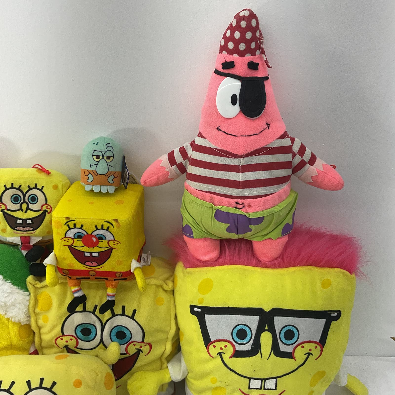 Mixed Used LOT Nickelodeon Spongebob Squarepants Character Plush Dolls Patrick - Warehouse Toys