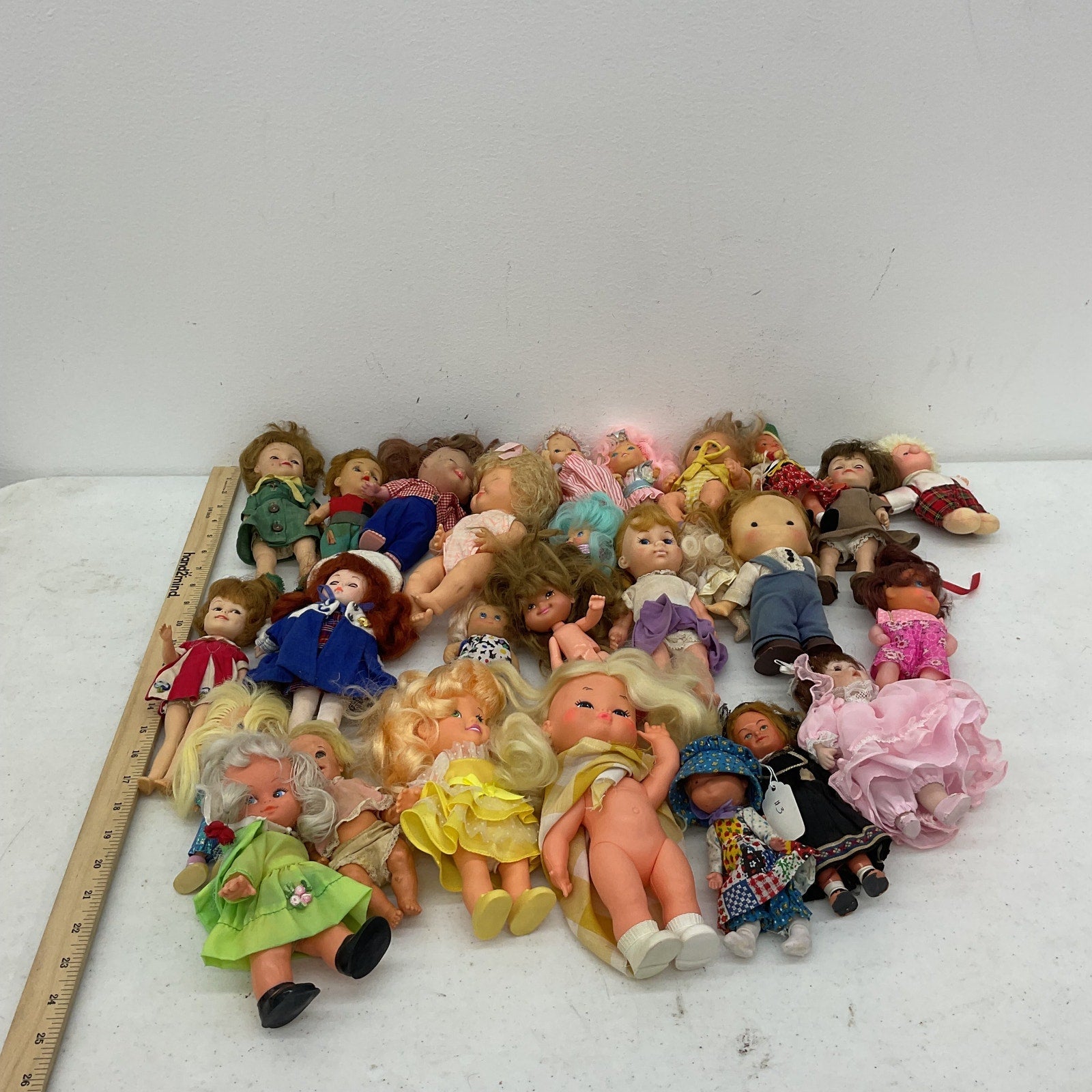 Mixed Vintage & Modern Play Baby Dolls Little Girls Mattel & Others Preowned - Warehouse Toys