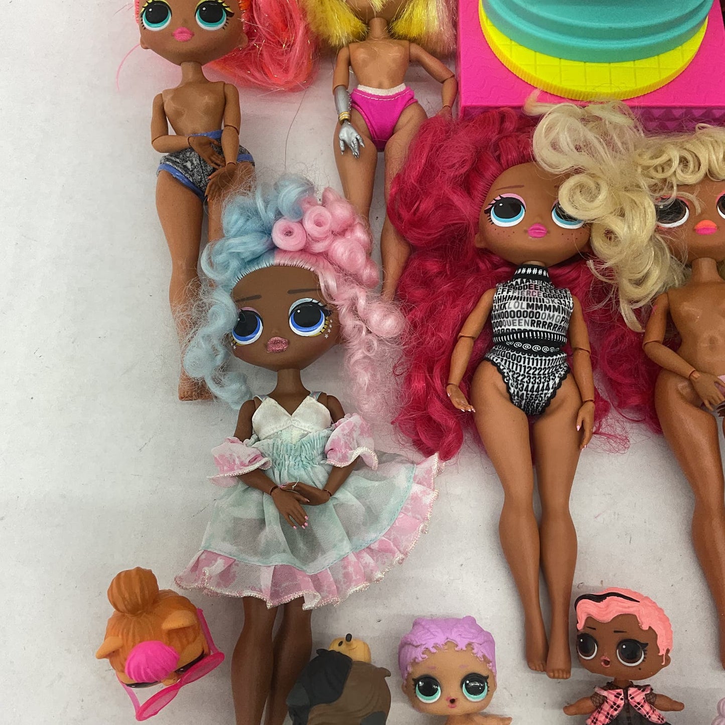 Multicolor LOL Dolls Doll and Accessories Wholesale Lot Bulk - Warehouse Toys