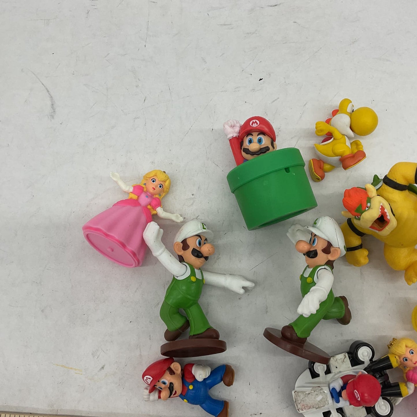 Nintendo Multicolor Action Figure Princess Yoshi Luigi Super Mario Kart - Warehouse Toys