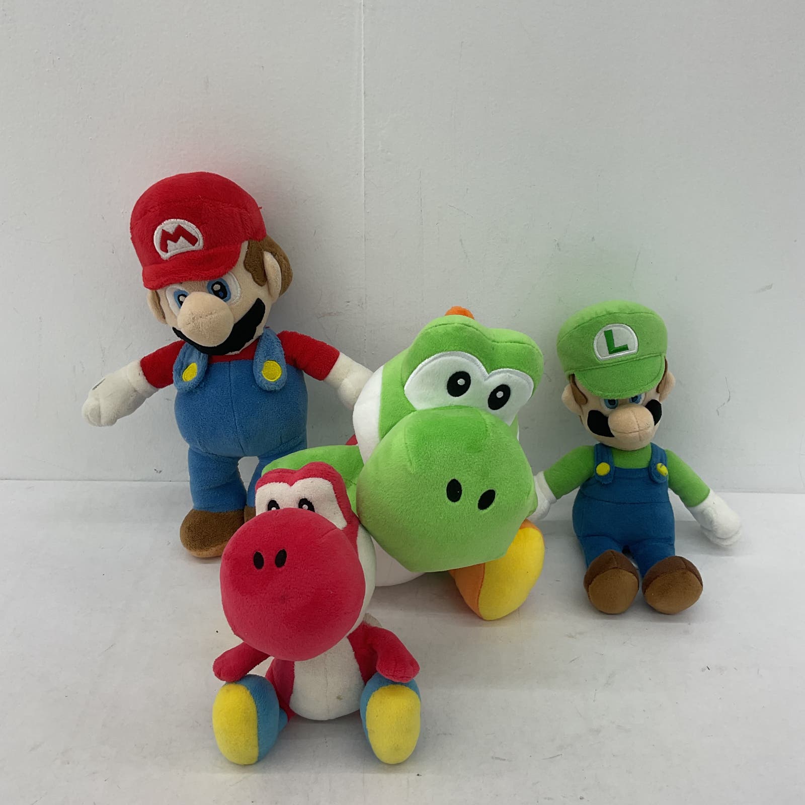 Nintendo Red Green Plush Toy Yoshi Super Mario Lot - Warehouse Toys