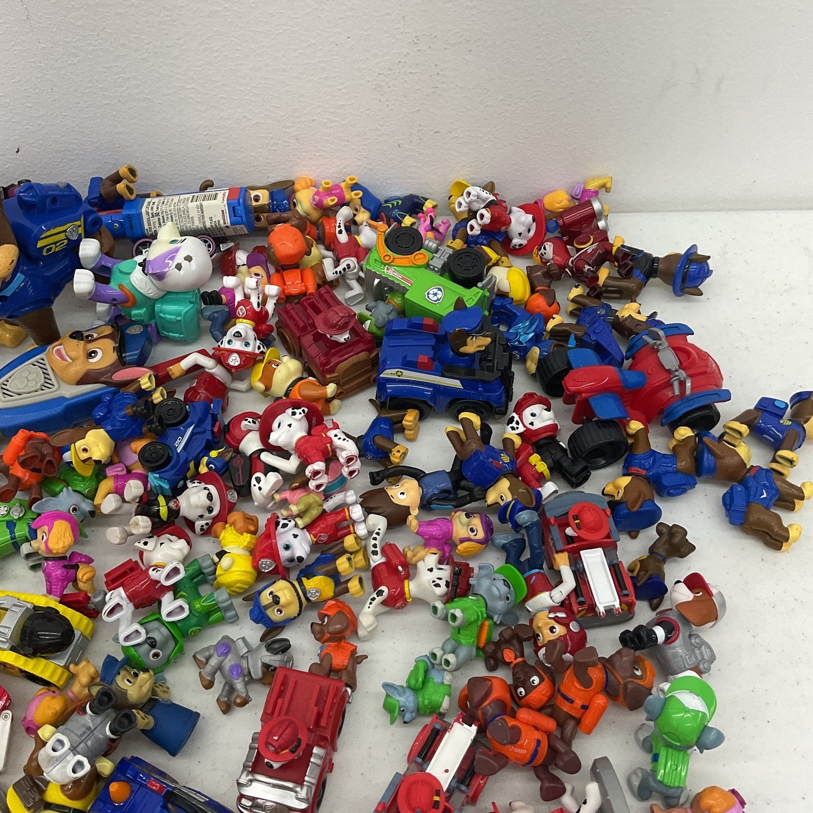 Paw Patrol Action Figures Preowned 10 lbs Mixed LOT Vehicles Toys Accessories - Warehouse Toys