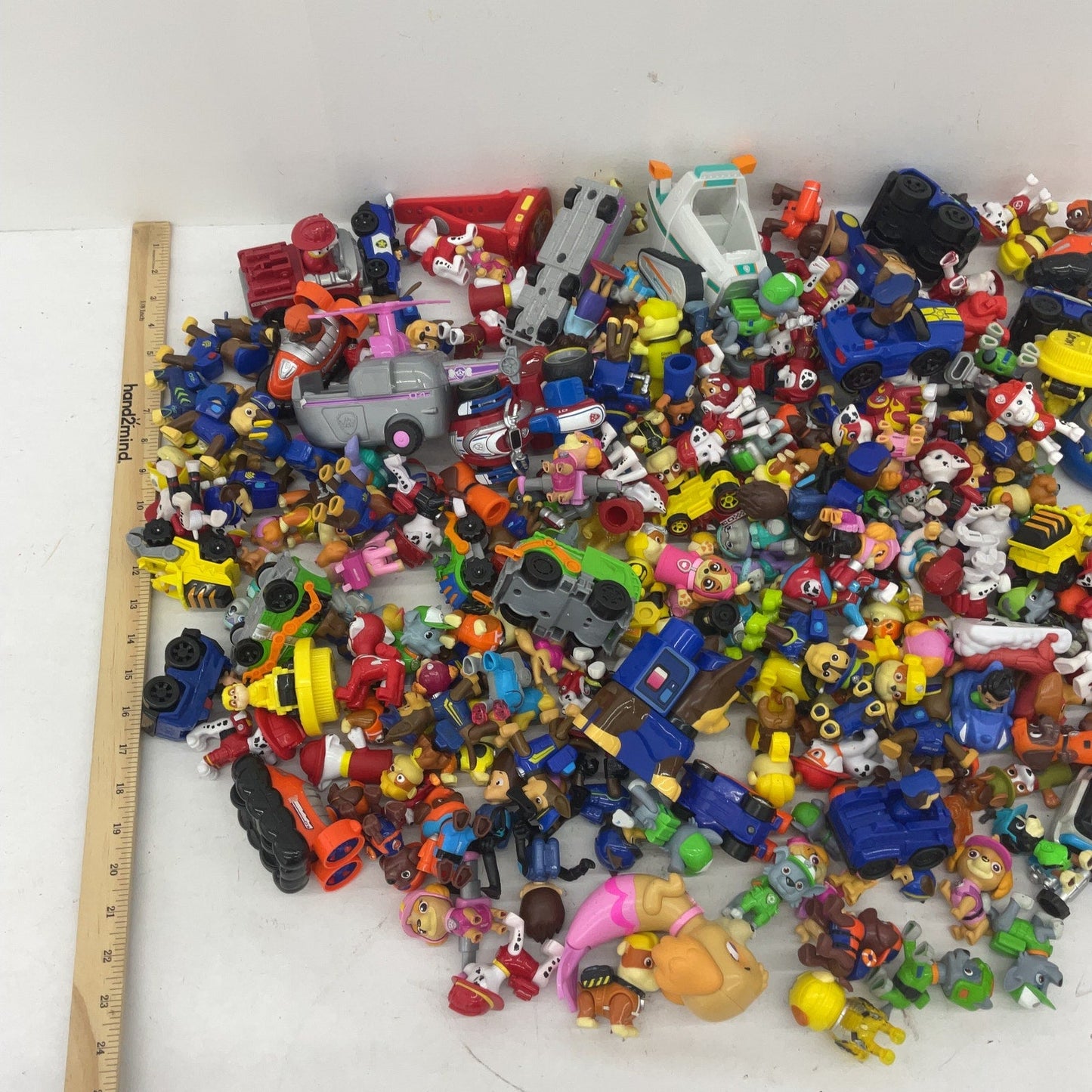 Paw Patrol Action Figures Preowned Mixed LOT 15 lbs Vehicles Toys Accessories - Warehouse Toys