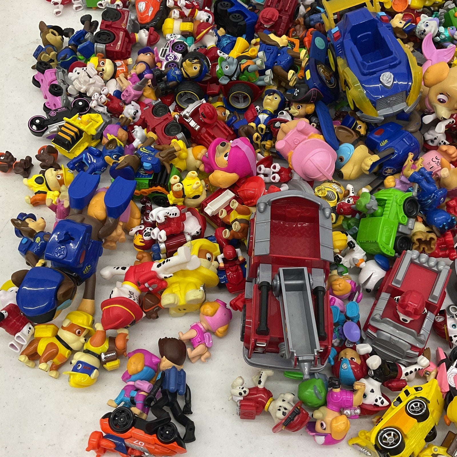 Paw Patrol Action Figures Preowned Mixed LOT 20 lbs Vehicles Toys Accessories - Warehouse Toys