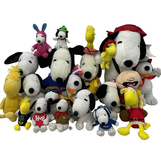 Peanuts Snoopy Woodstock Vintage & Modern 12 lbs Mixed Character Plush Dolls - Warehouse Toys