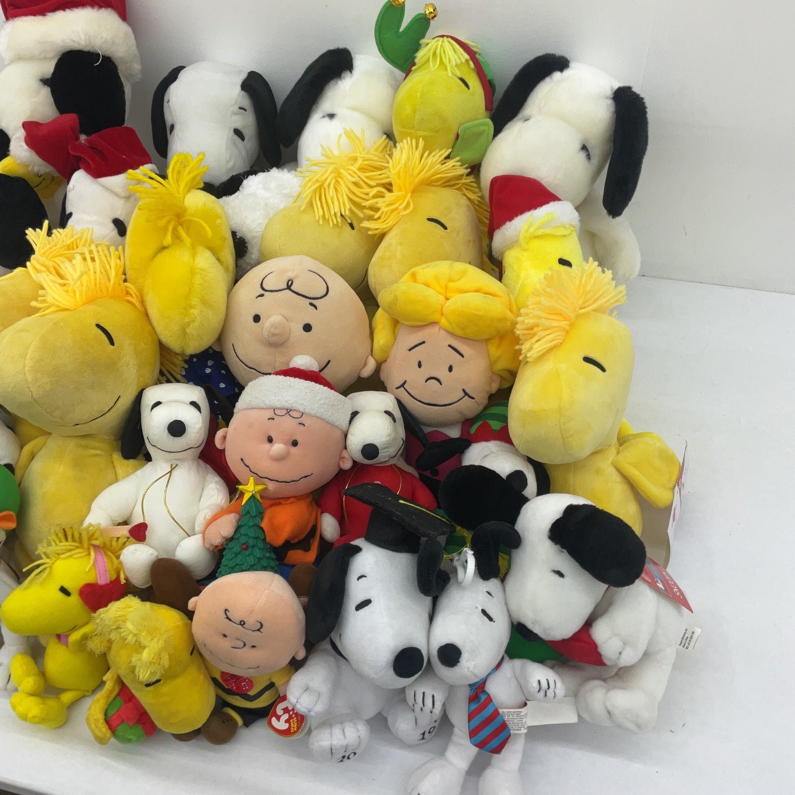 Peanuts Snoopy Woodstock Vintage & Modern Mixed Character 13 lbs Plush Dolls - Warehouse Toys