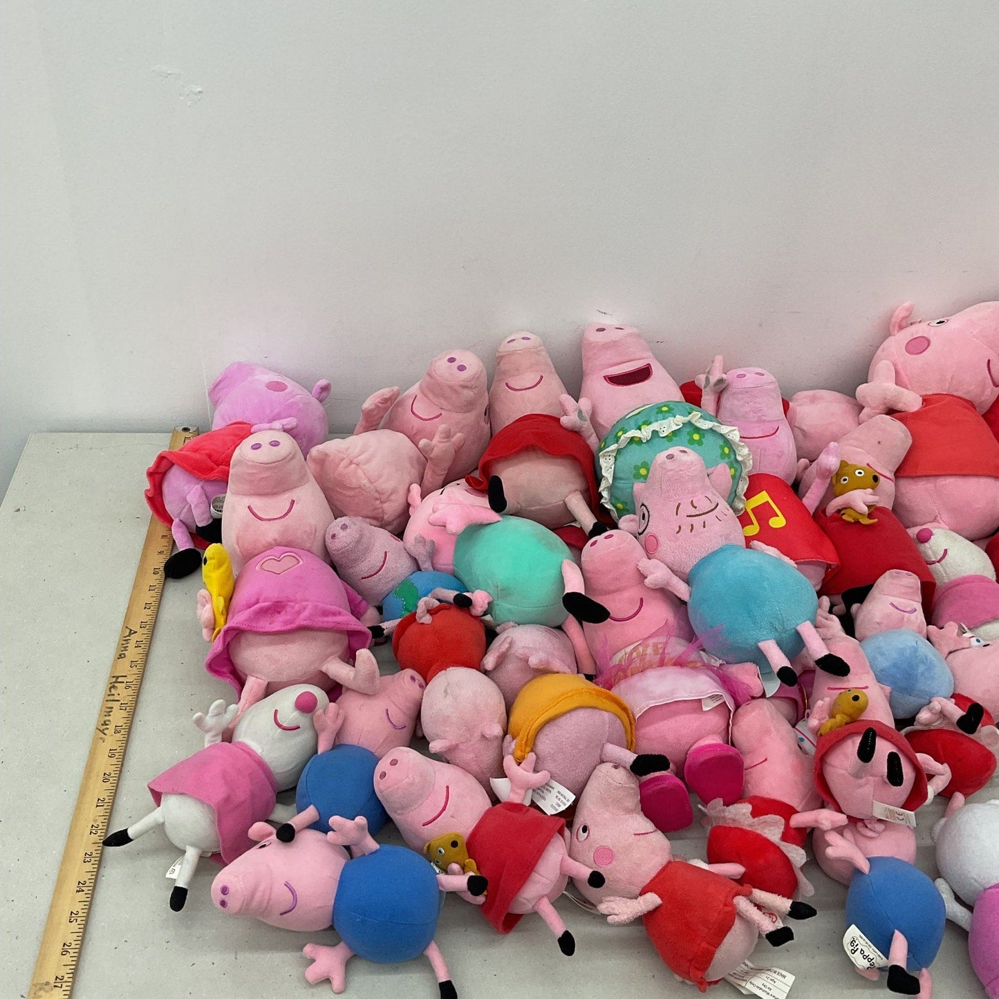 Peppa Pig Assorted Characters Plush Dolls Stuffed Animals Preowned LOT 12 lbs - Warehouse Toys