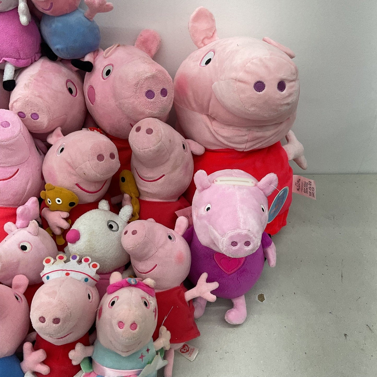 Peppa Pig Assorted Characters Plush Dolls Stuffed Animals Preowned LOT 12 lbs - Warehouse Toys