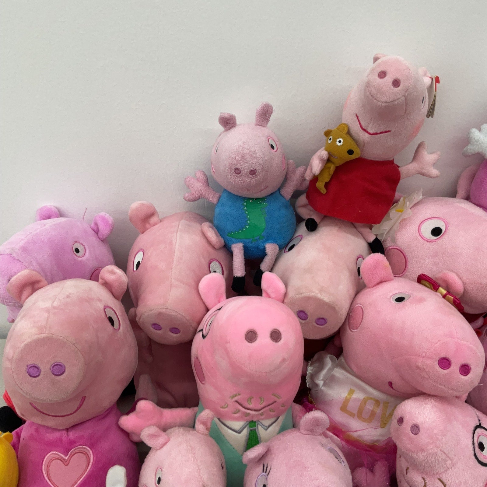 Peppa Pig Assorted Characters Plush Dolls Stuffed Animals Preowned LOT 12 lbs - Warehouse Toys