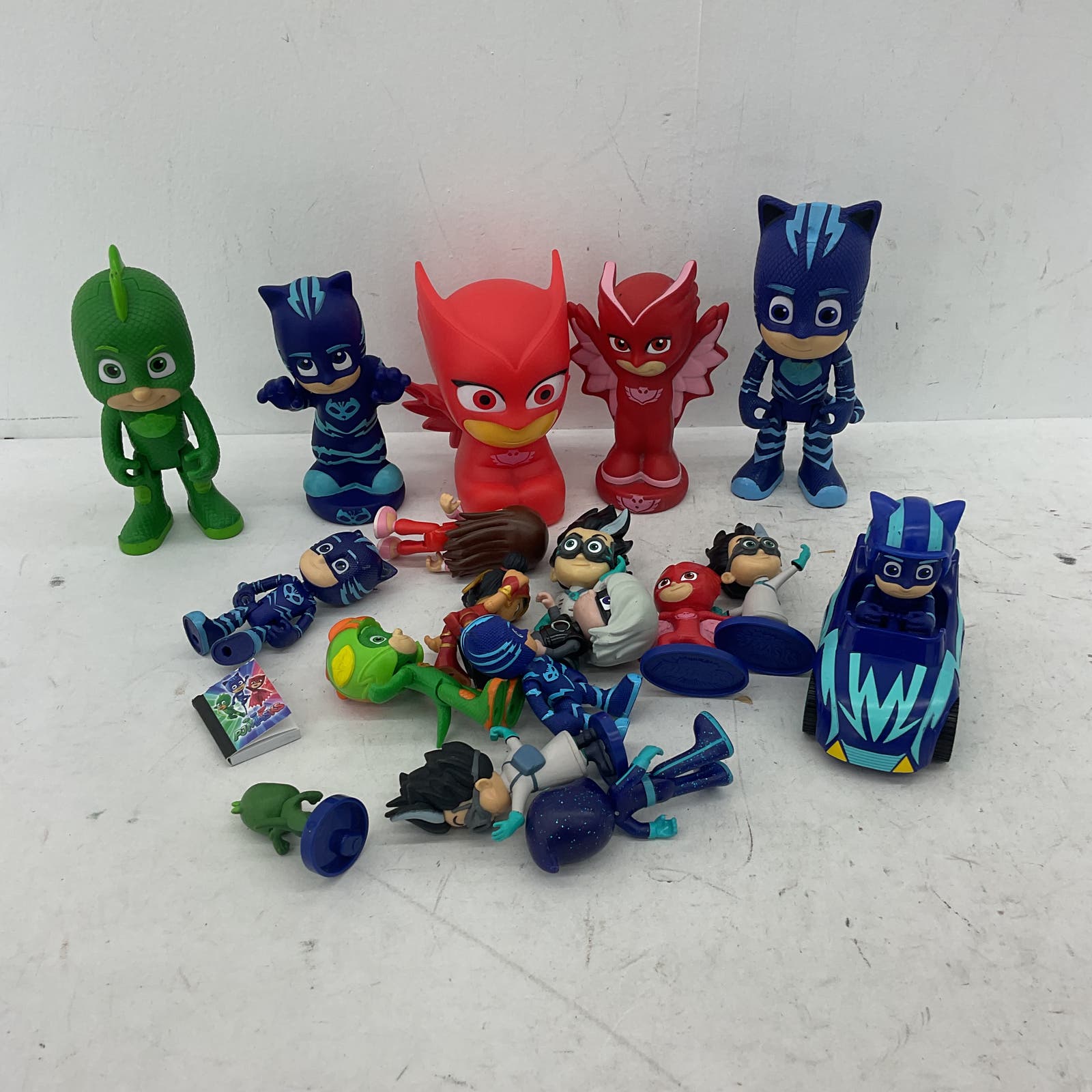 PJ MASKS Multicolor Action Figure Toy Lot TV Show - Warehouse Toys