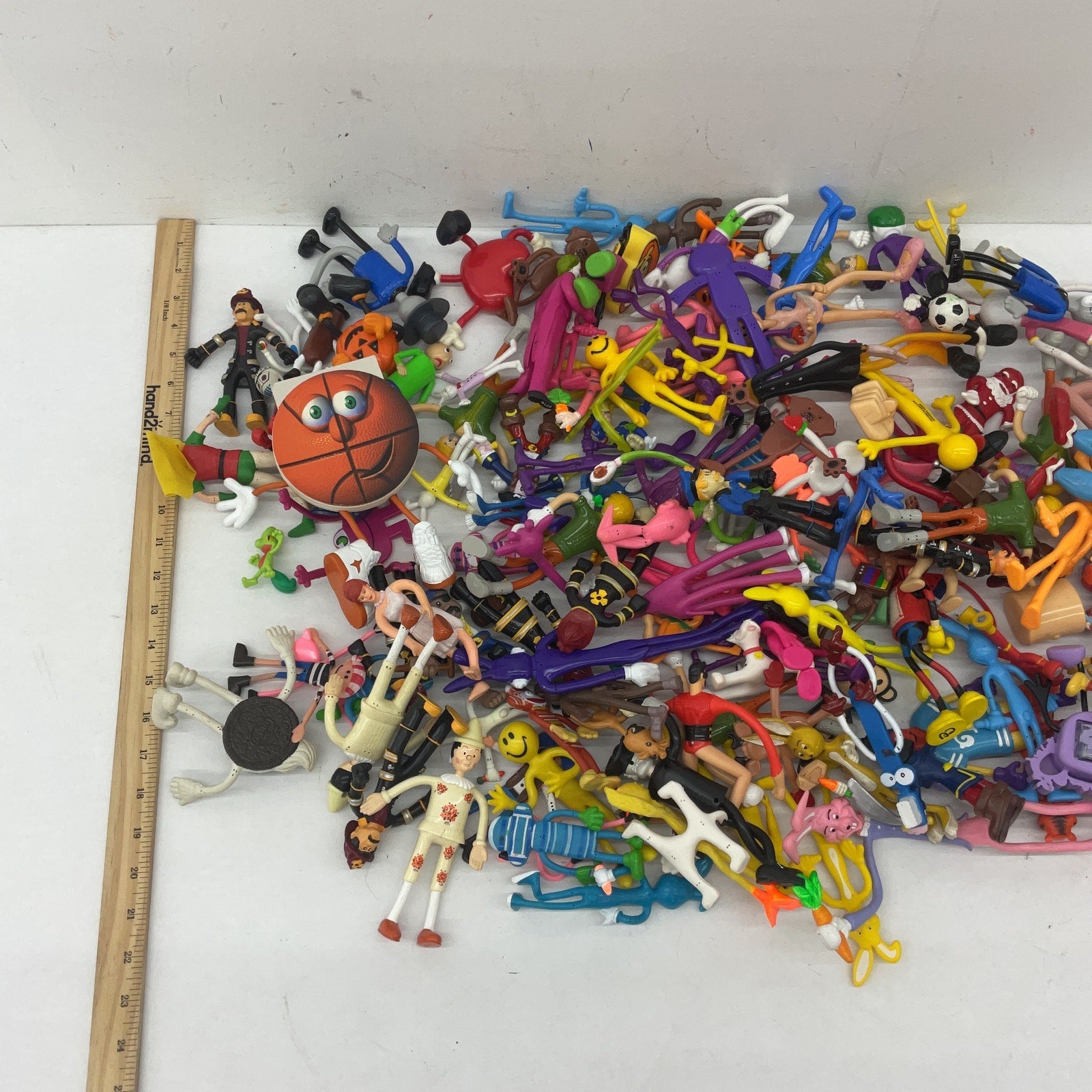 Preowned 10 lbs Mixed LOT Bendable Poseable Toy Figures Bozo Novelty Holiday - Warehouse Toys