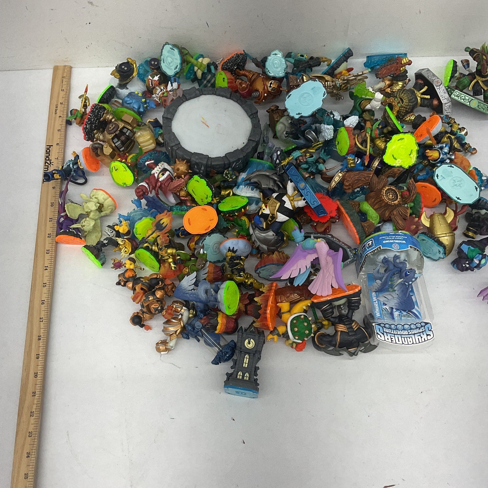 Preowned 10 lbs Mixed LOT Skylanders Video Game Toy Figures Accessories Portal - Warehouse Toys