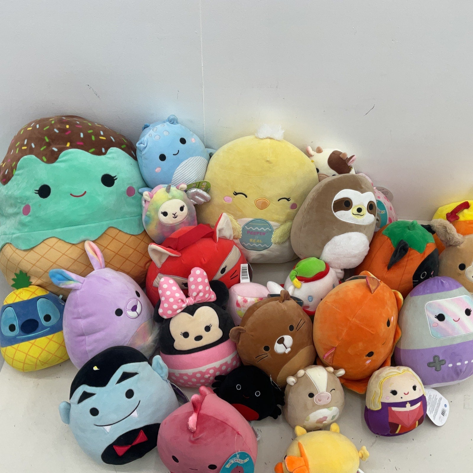 Preowned 13 lbs LOT Squishmallows Stuffed Animals Holiday Food Characters - Warehouse Toys