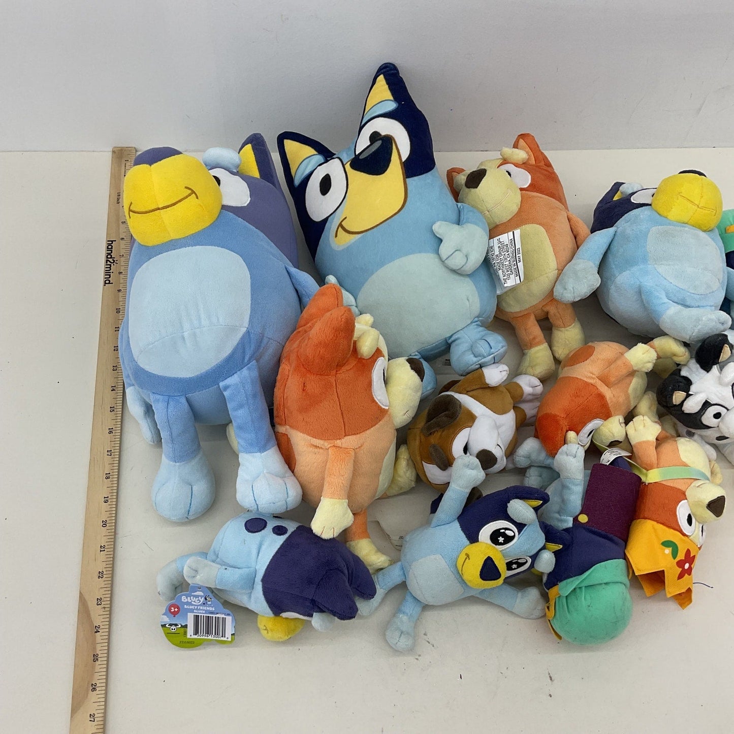 Preowned 5 lbs LOT Mixed Bluey Character Plush Dolls Stuffed Animals - Warehouse Toys