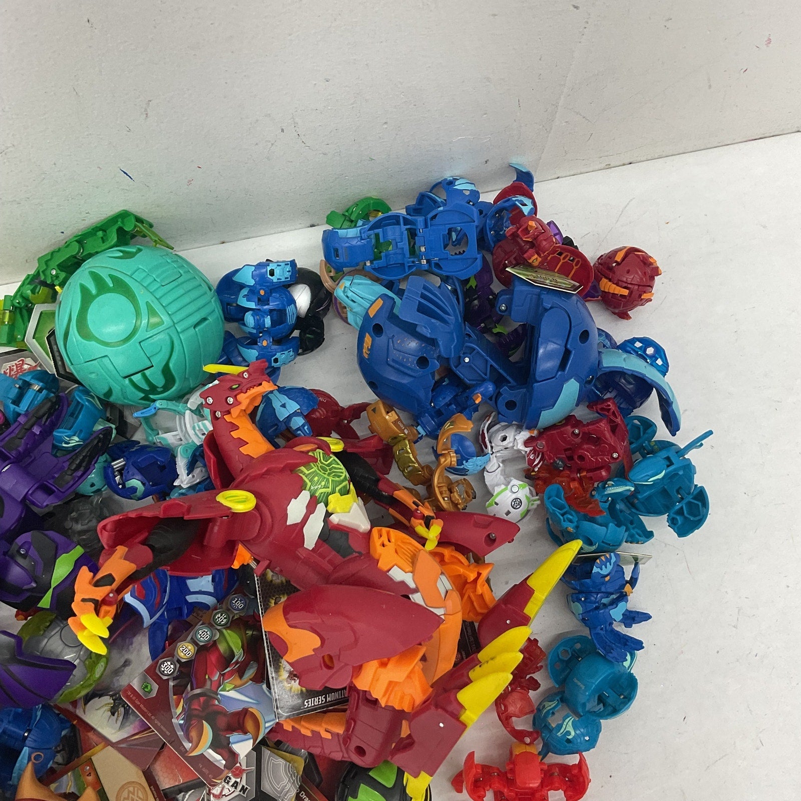 Preowned Bakugan Action Figures Toys Mixed LOT 6 lbs Toys Battle Brawlers Ball - Warehouse Toys