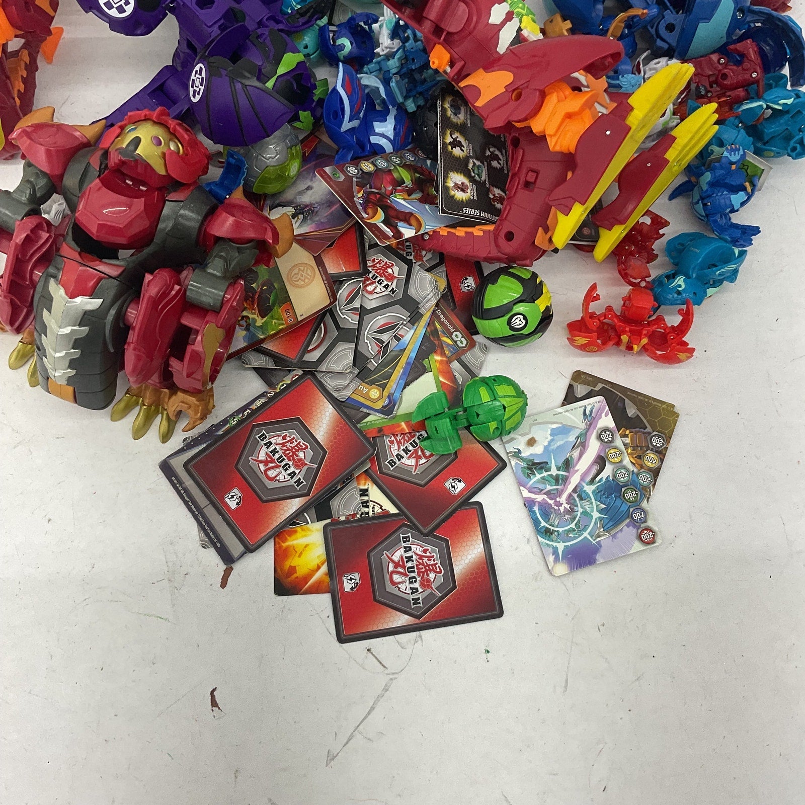 Preowned Bakugan Action Figures Toys Mixed LOT 6 lbs Toys Battle Brawlers Ball - Warehouse Toys