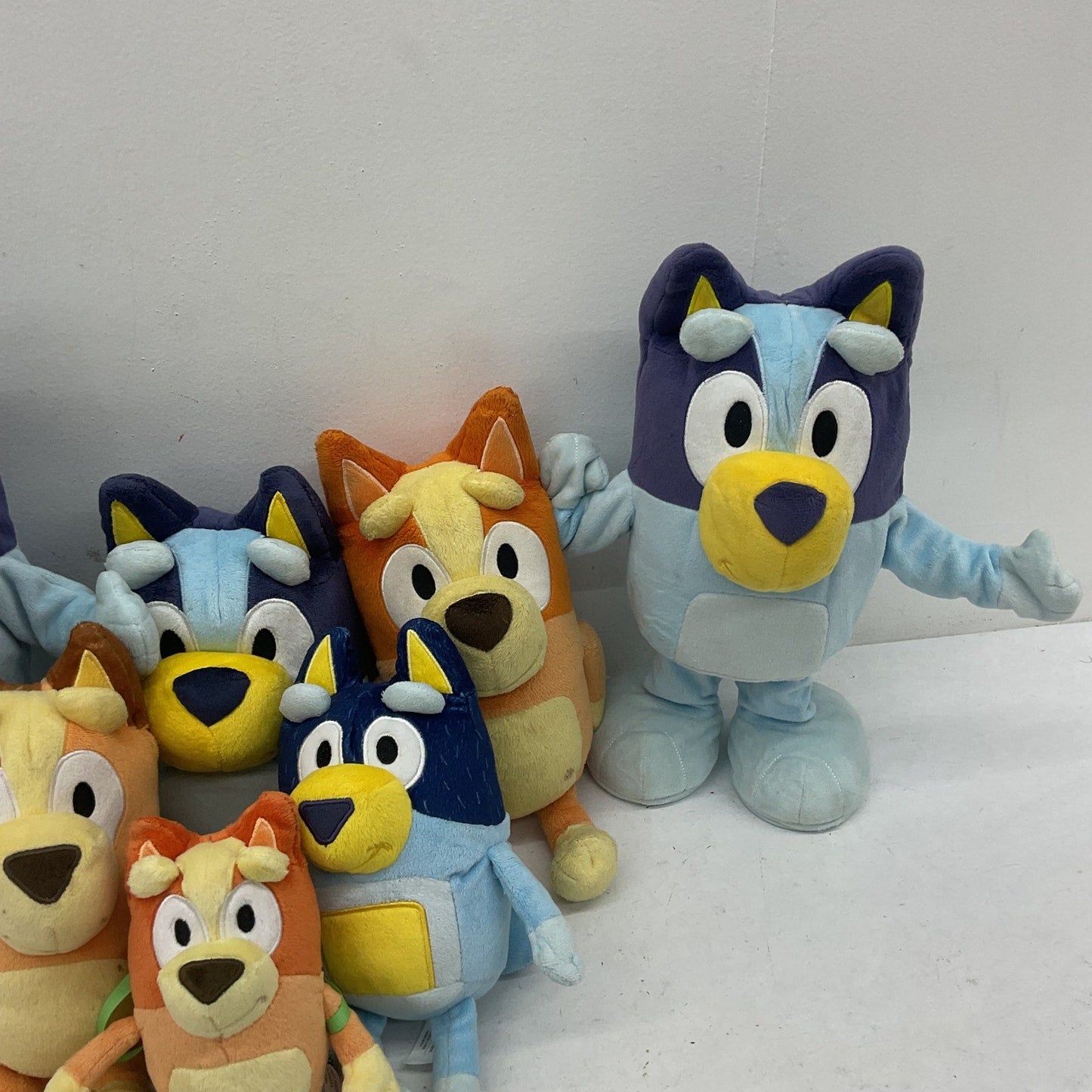 Preowned Bluey Character Plush Dolls Stuffed Animals LOT 5 lbs!! SO COOL! - Warehouse Toys